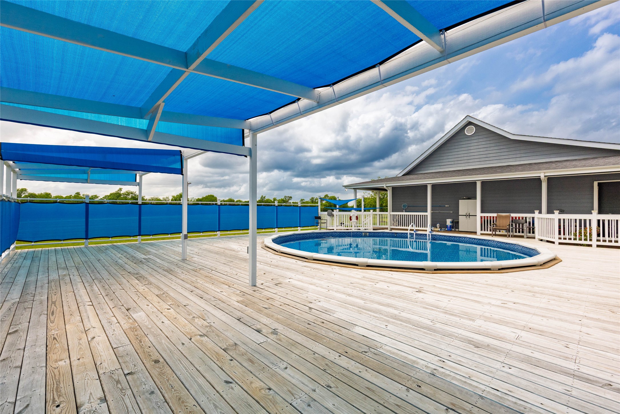 1570 County Road 1144