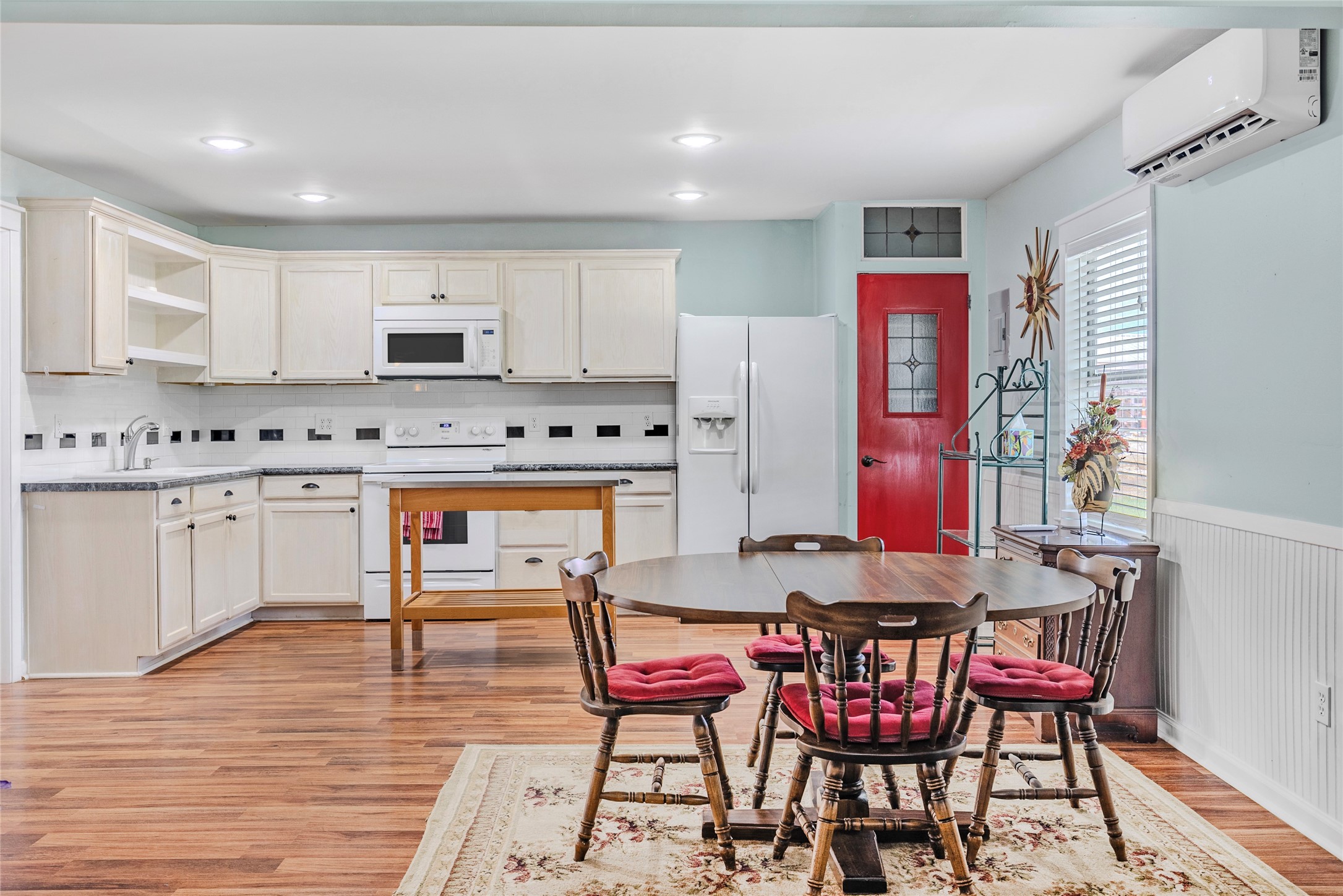 1570 County Road 1144