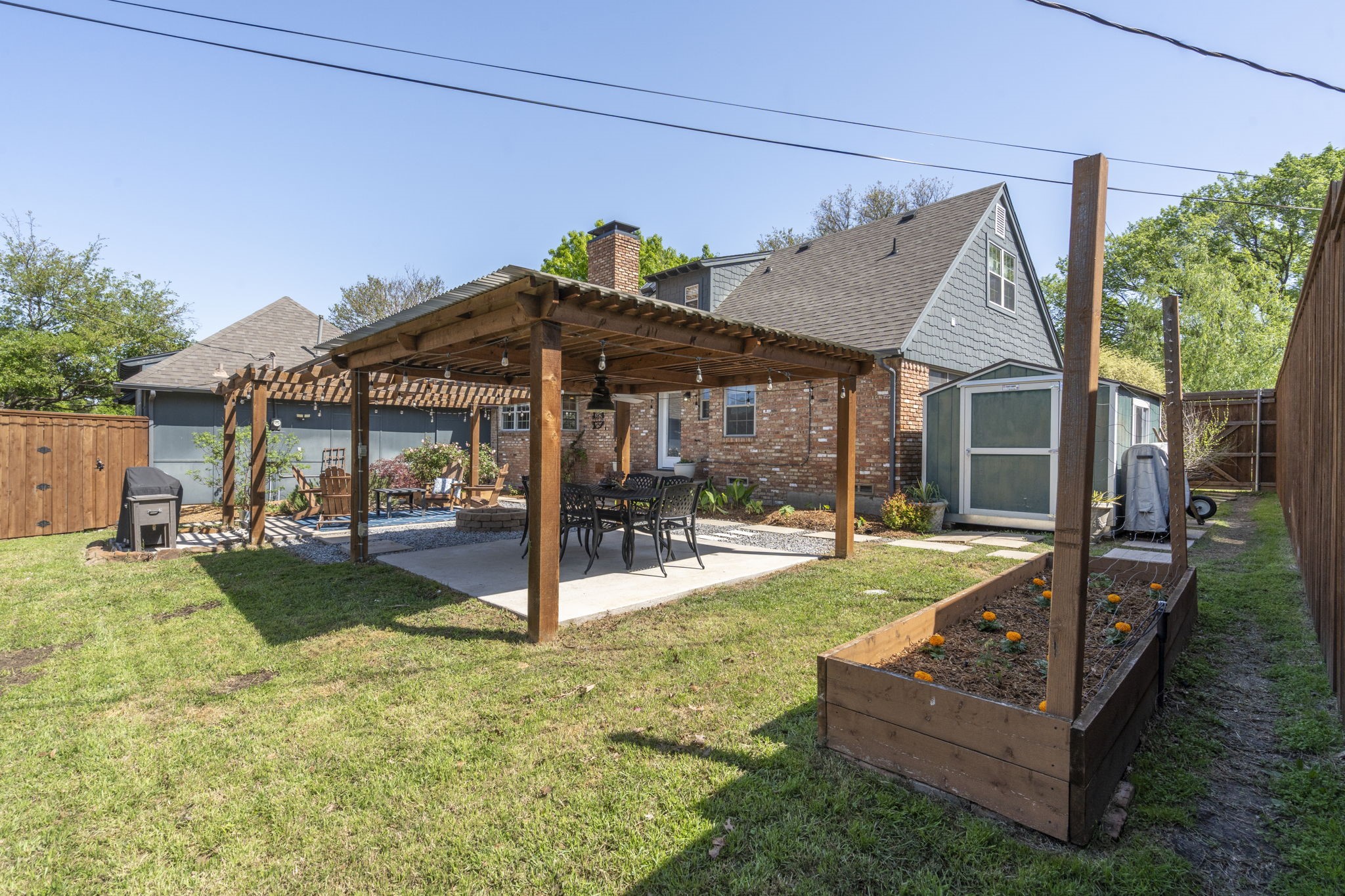 1405 Foxgrove Circle