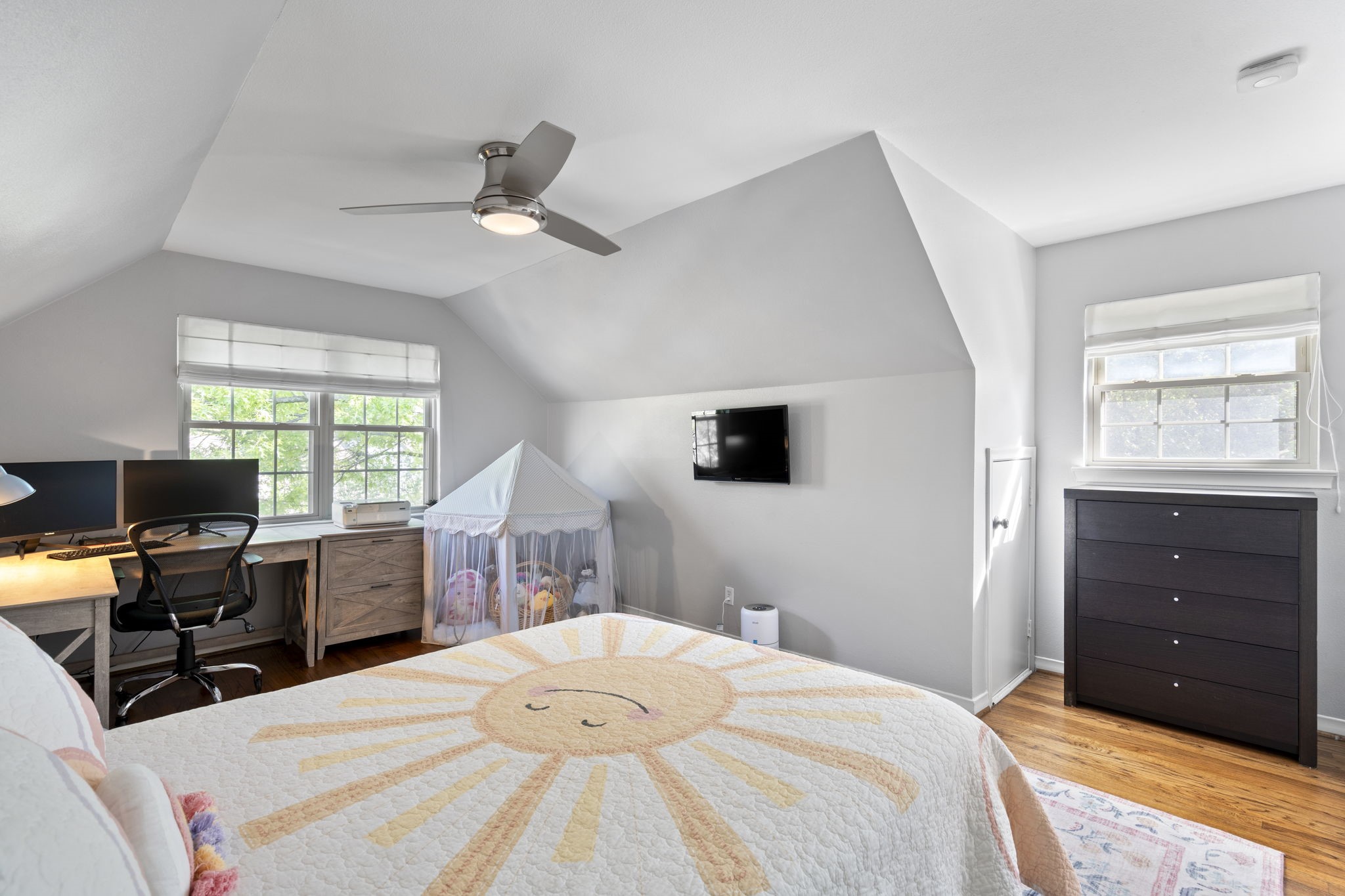 1405 Foxgrove Circle