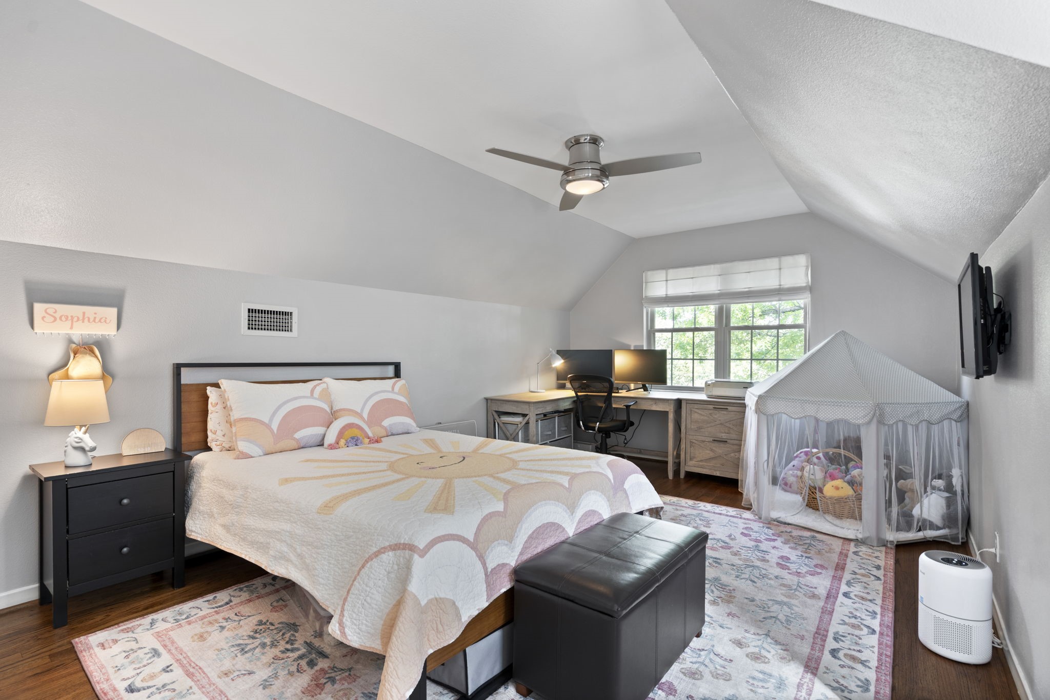 1405 Foxgrove Circle