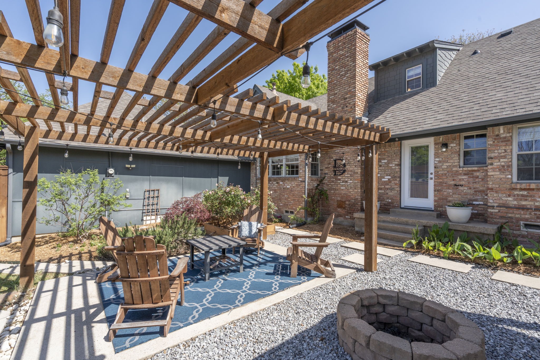 1405 Foxgrove Circle