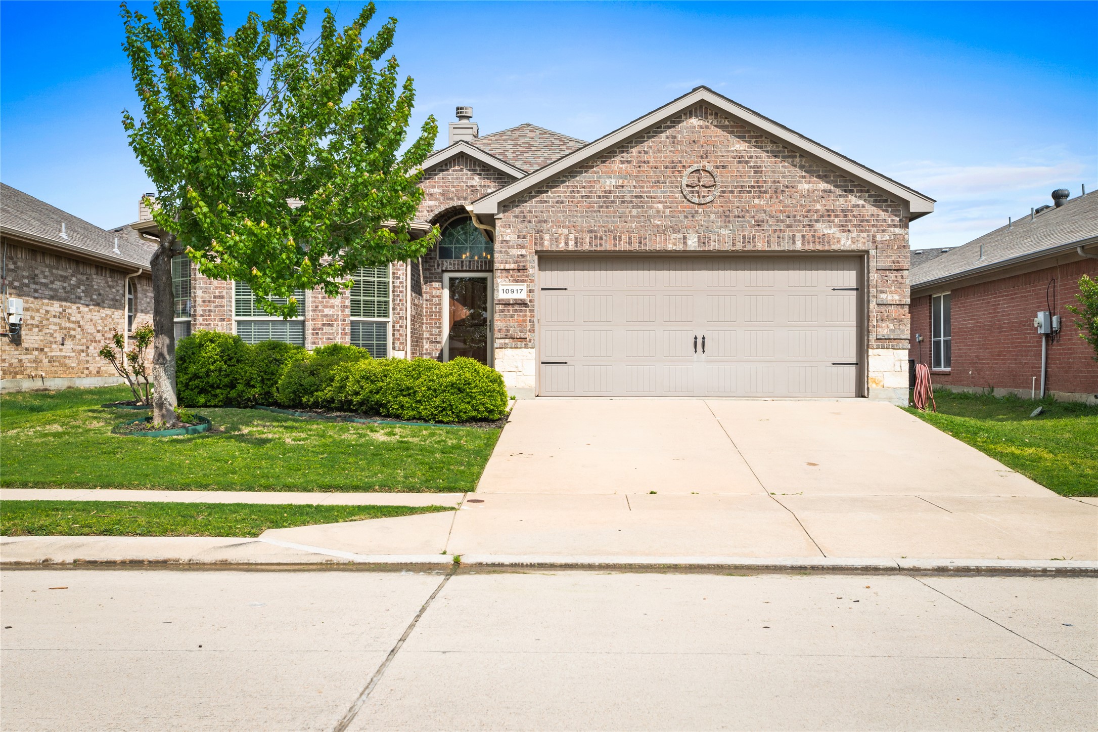 10917 Emerald Park Lane