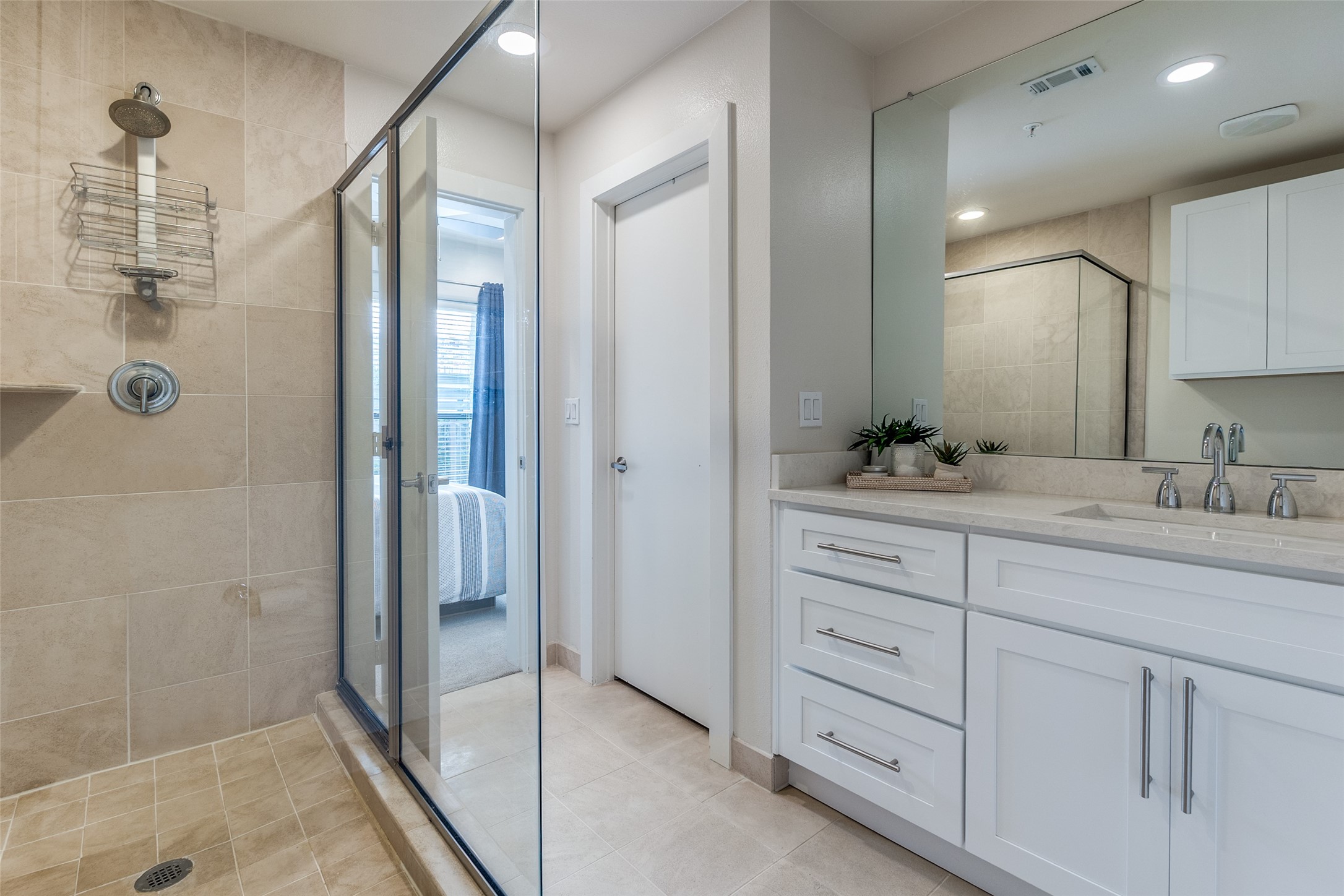 4140 Newton Avenue 17