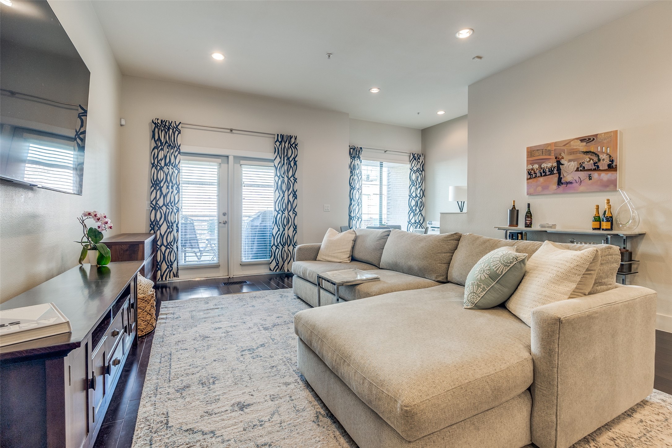 4140 Newton Avenue 17