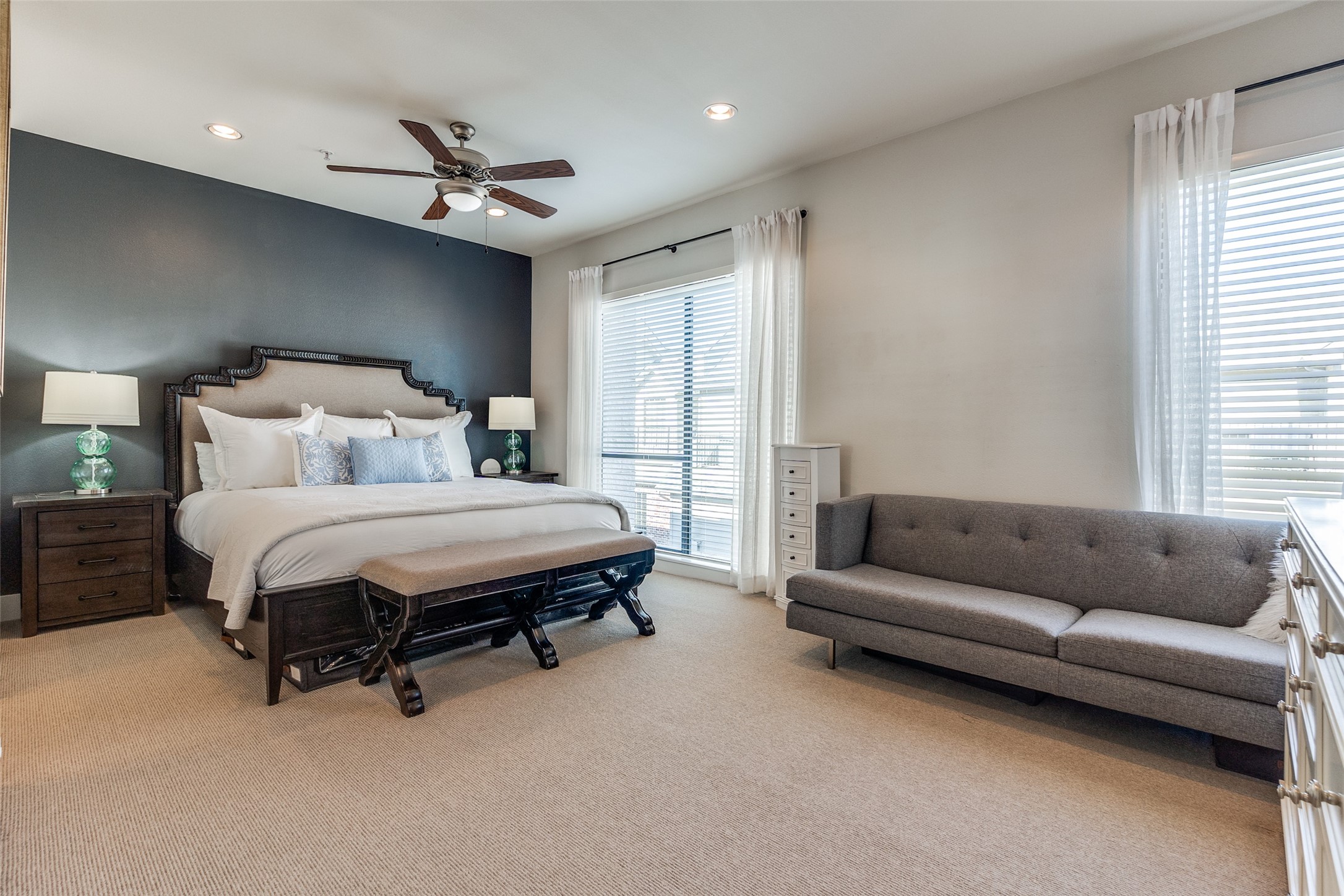 4140 Newton Avenue 17