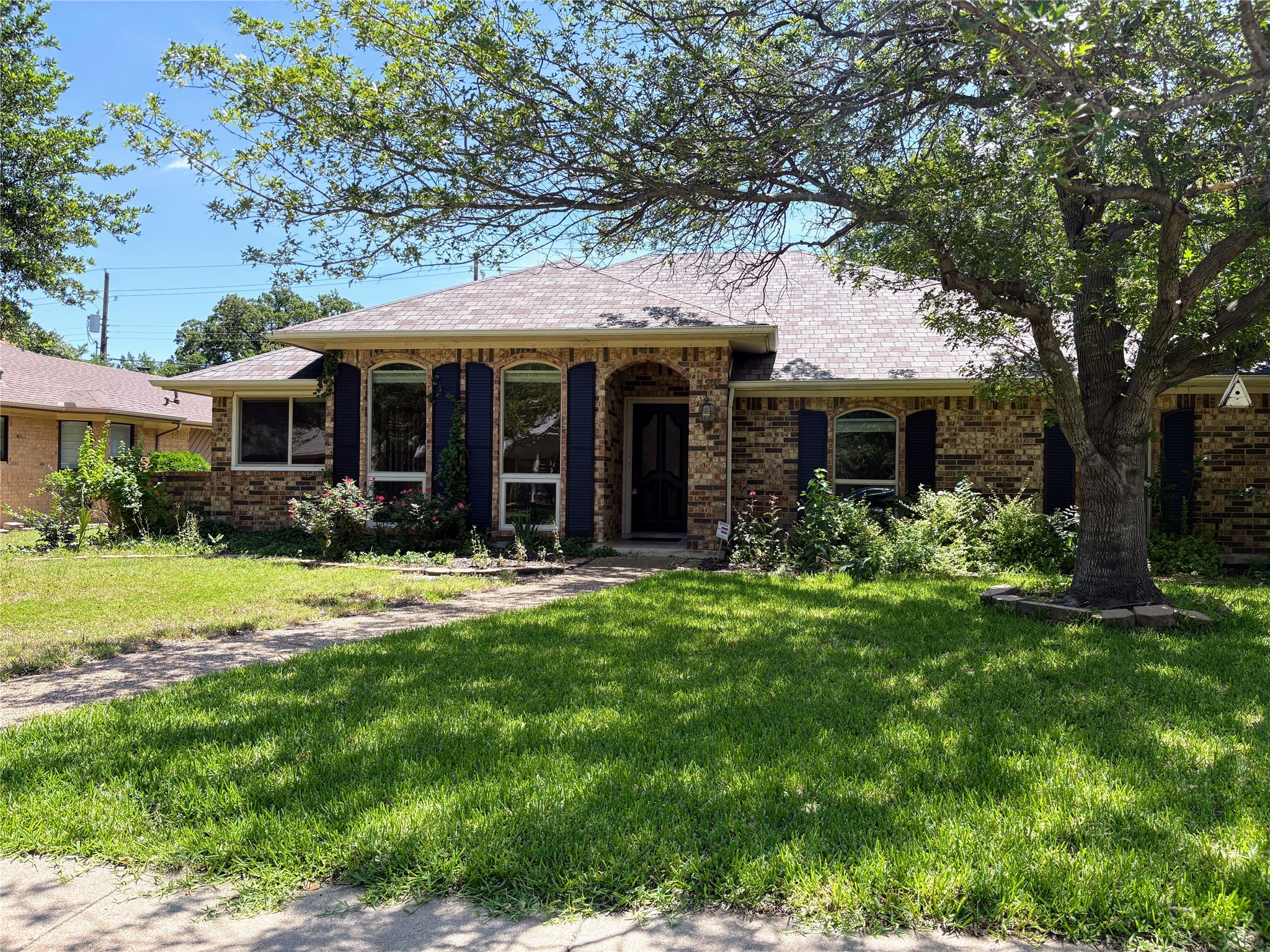 124 Meadowglen Circle