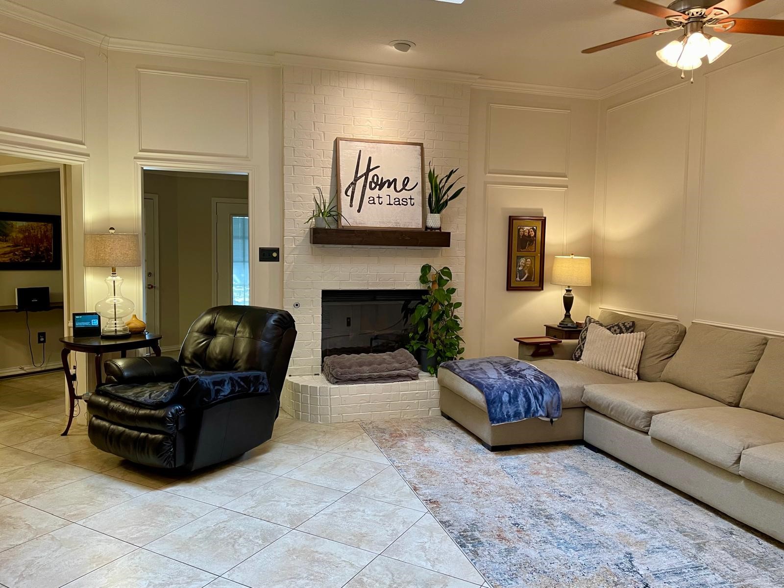 124 Meadowglen Circle