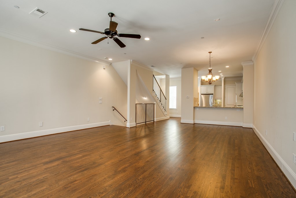 4502 Holland Avenue 206