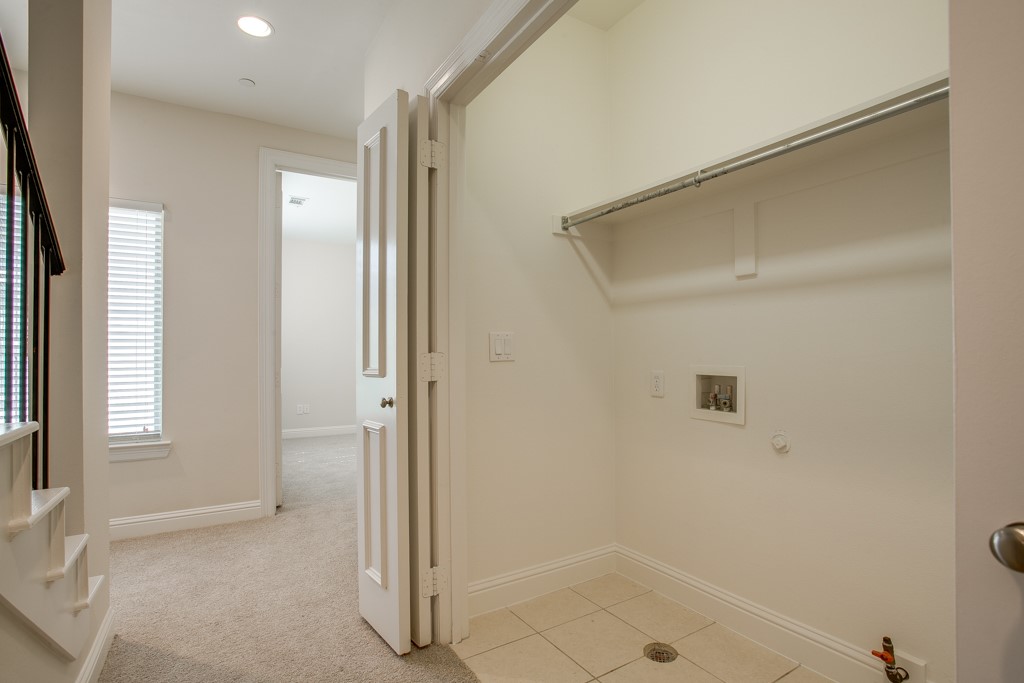 4502 Holland Avenue 206