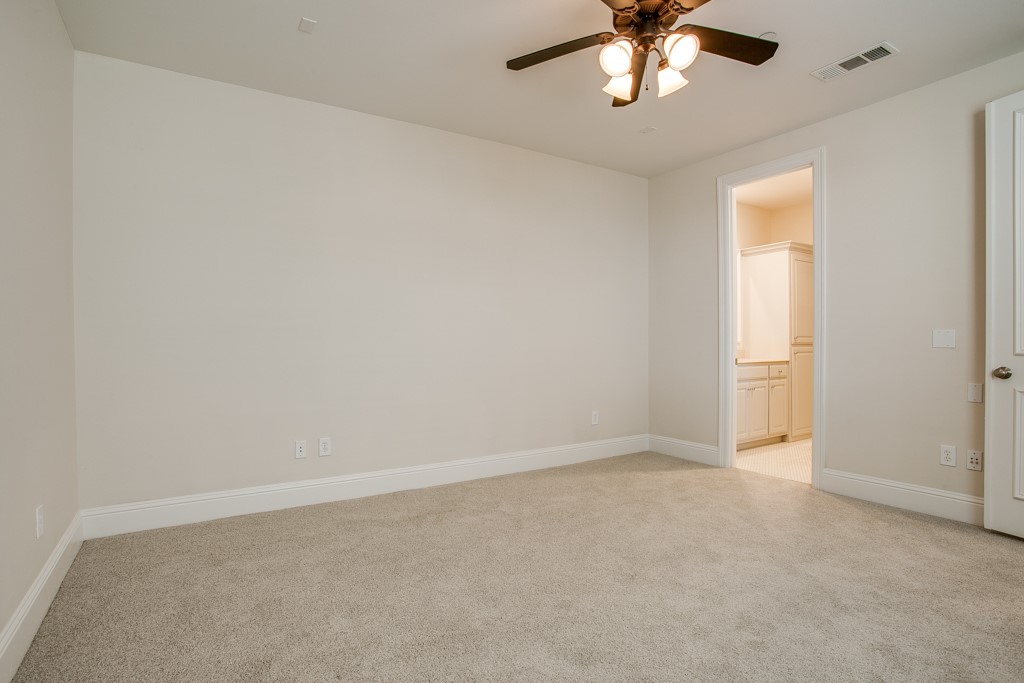 4502 Holland Avenue 206