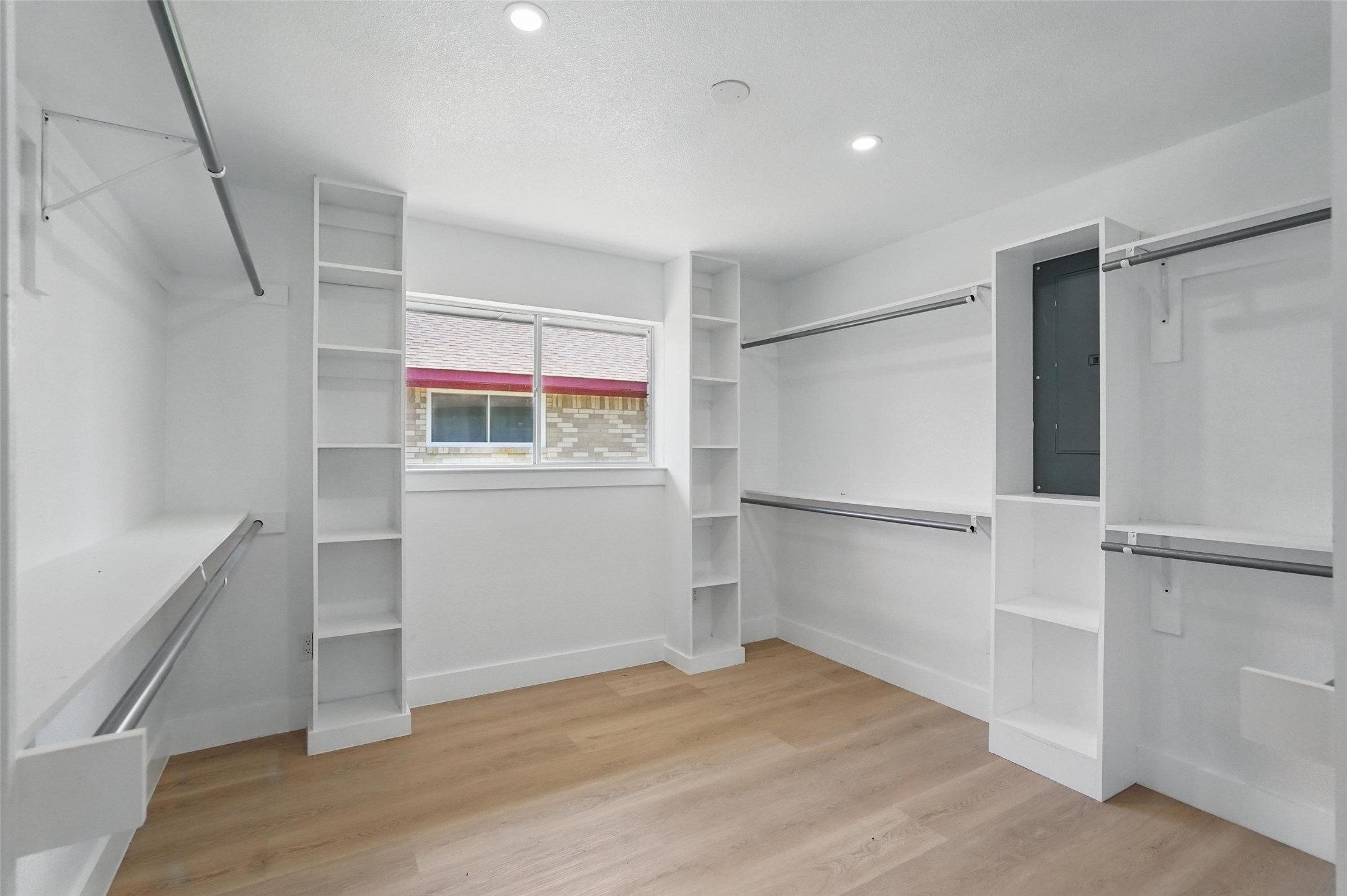 3205 Saint Ives Court