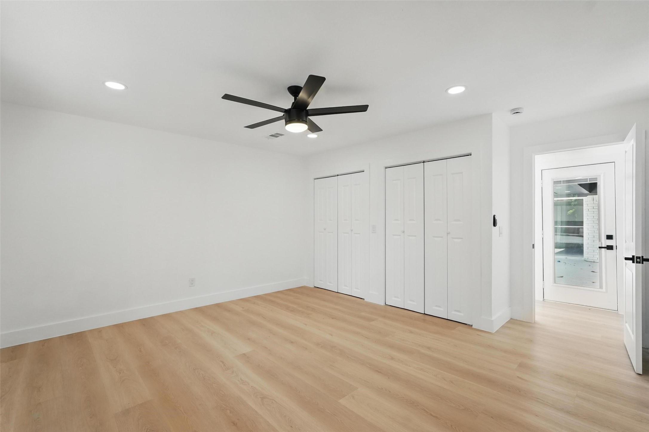 3205 Saint Ives Court