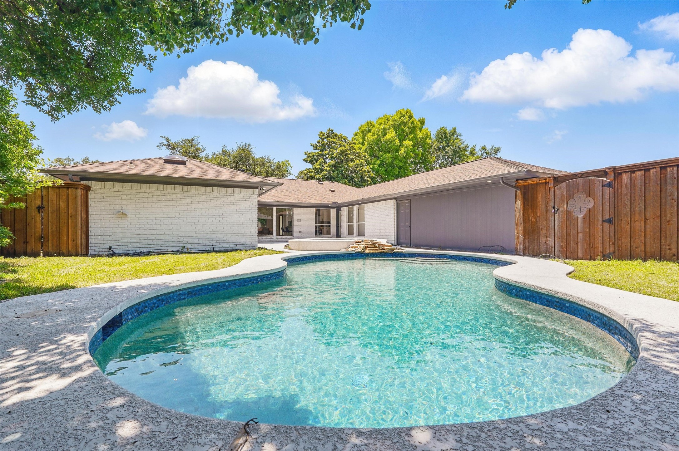 3205 Saint Ives Court