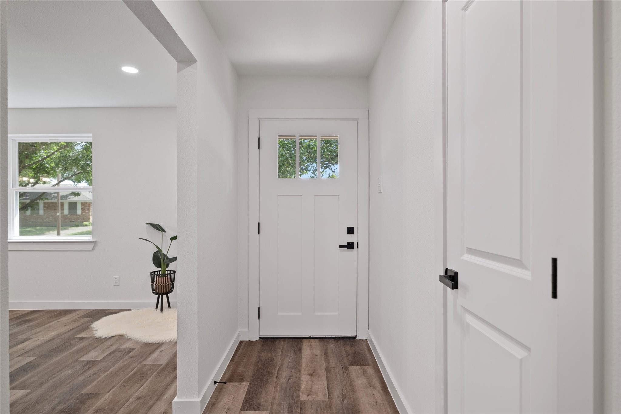 5835 Sunnywood Drive