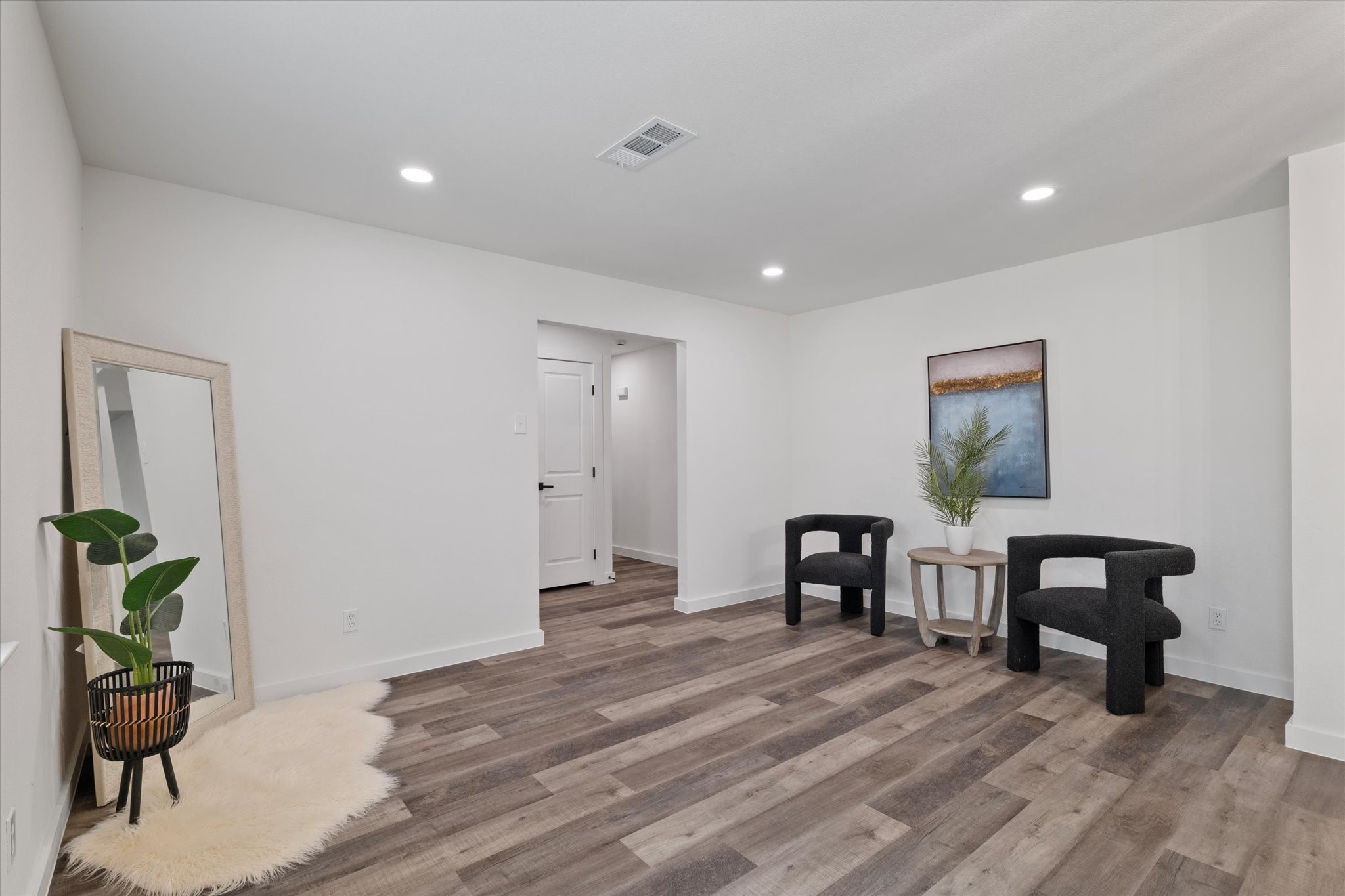 5835 Sunnywood Drive