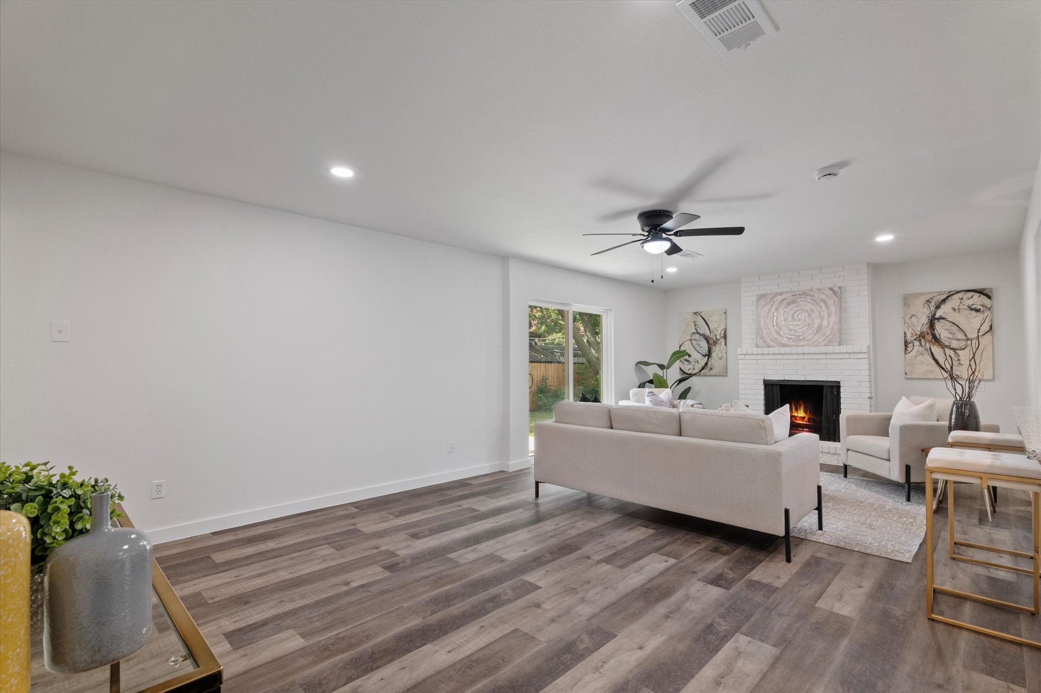 5835 Sunnywood Drive