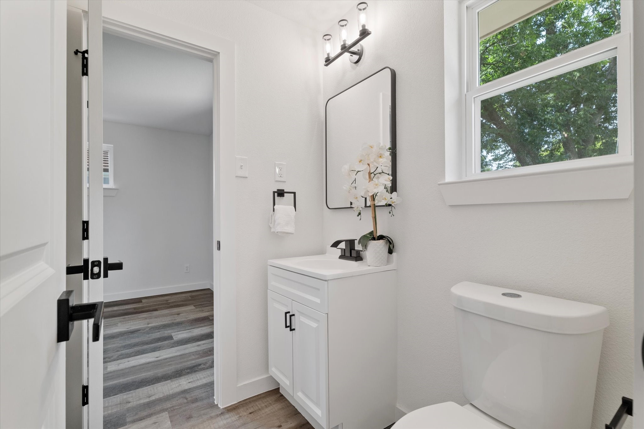 5835 Sunnywood Drive