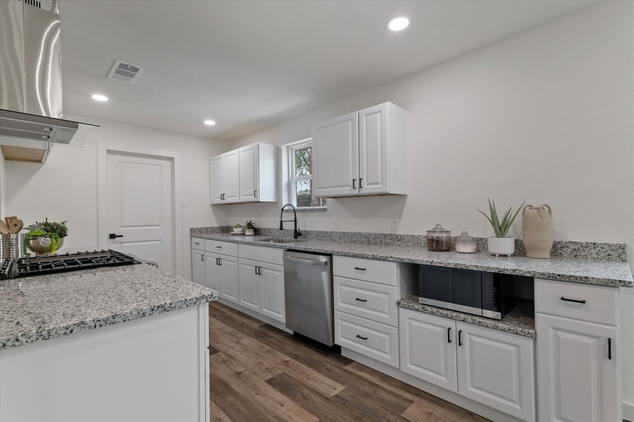 5835 Sunnywood Drive