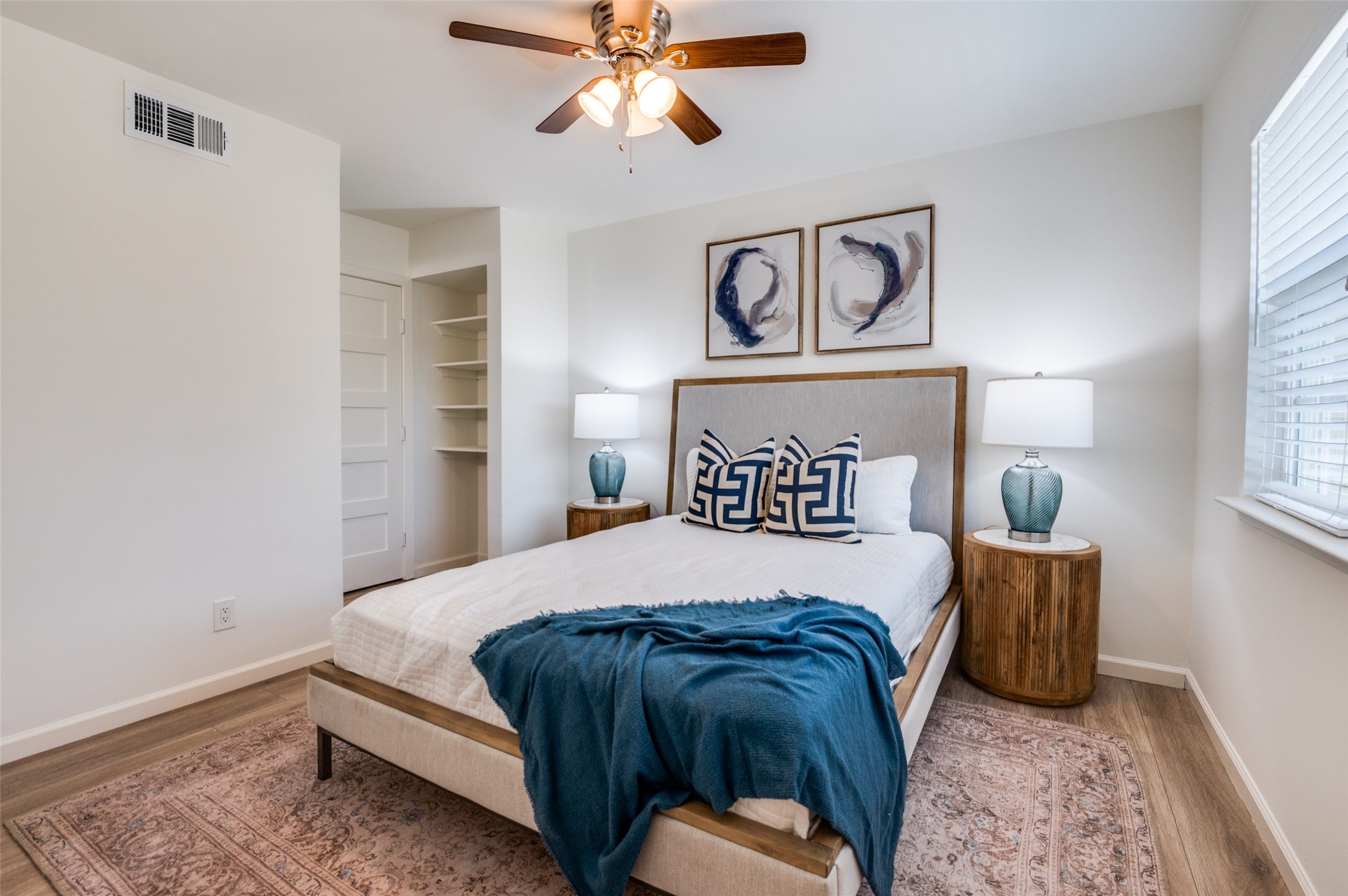 3919 Holland Avenue 203