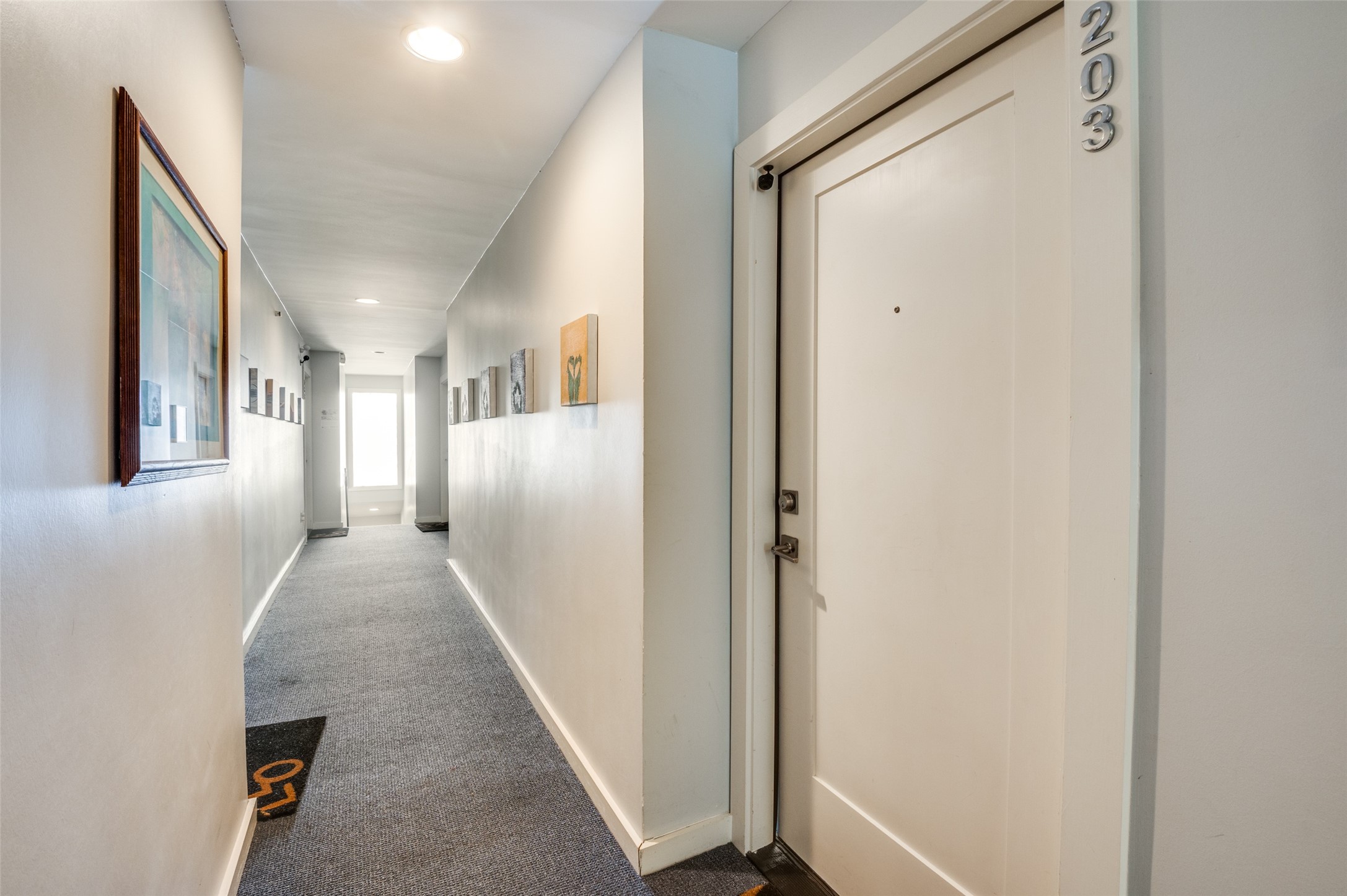 3919 Holland Avenue 203