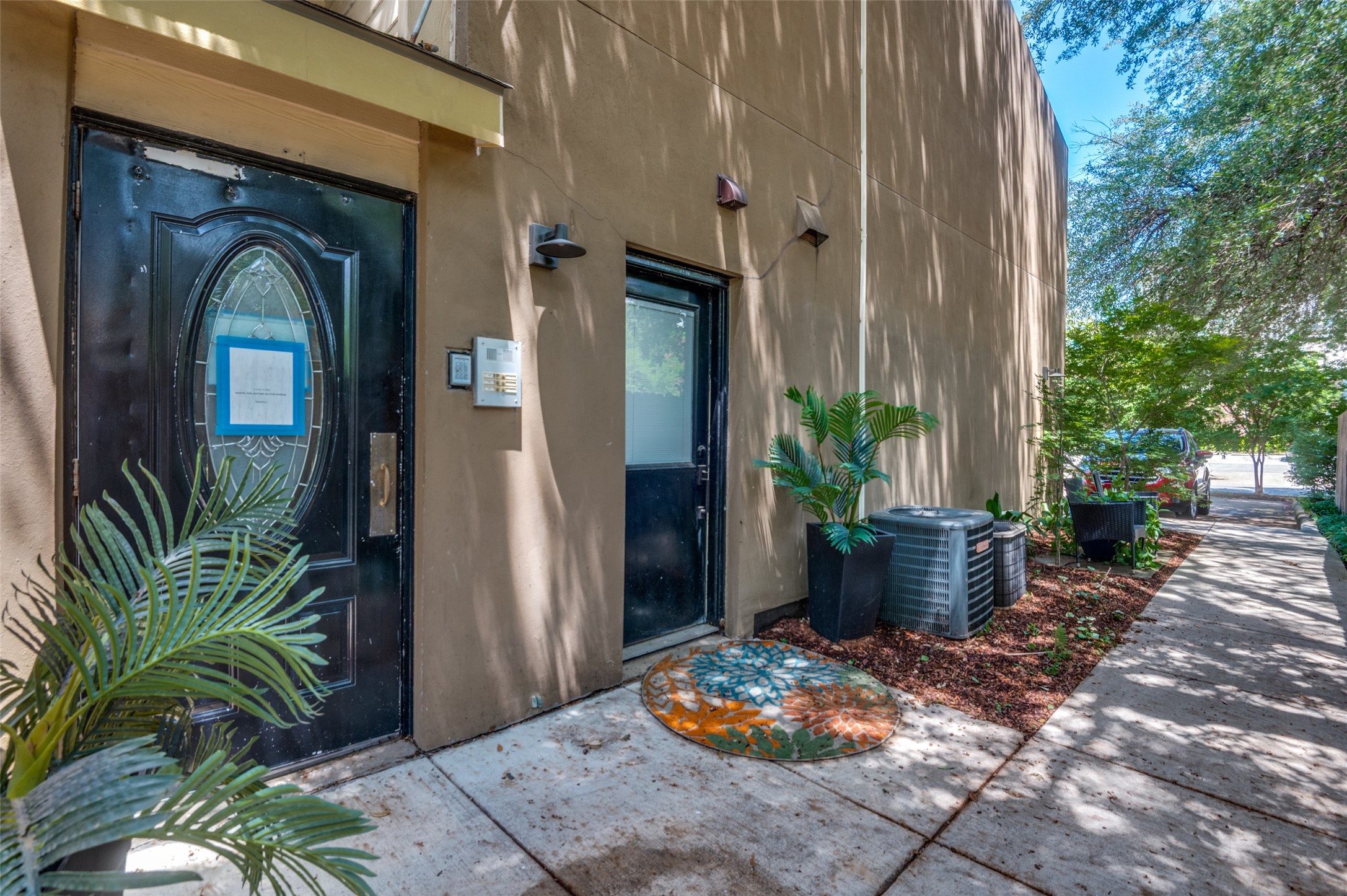 3919 Holland Avenue 203