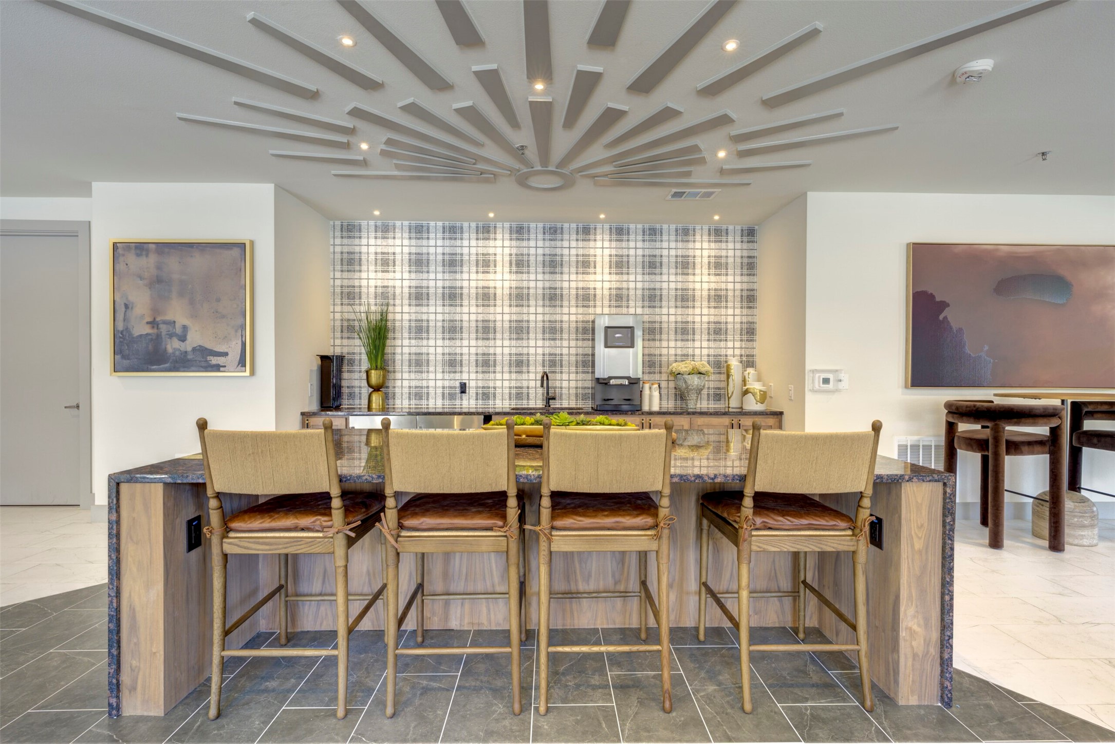 11233 American Elm Way 16101