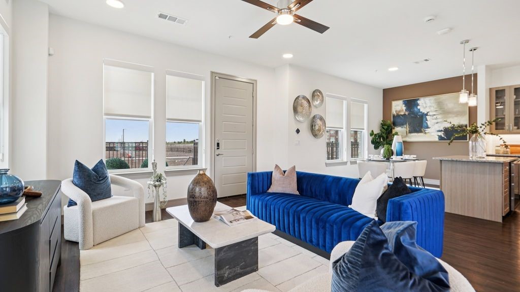 11233 American Elm Way 16101