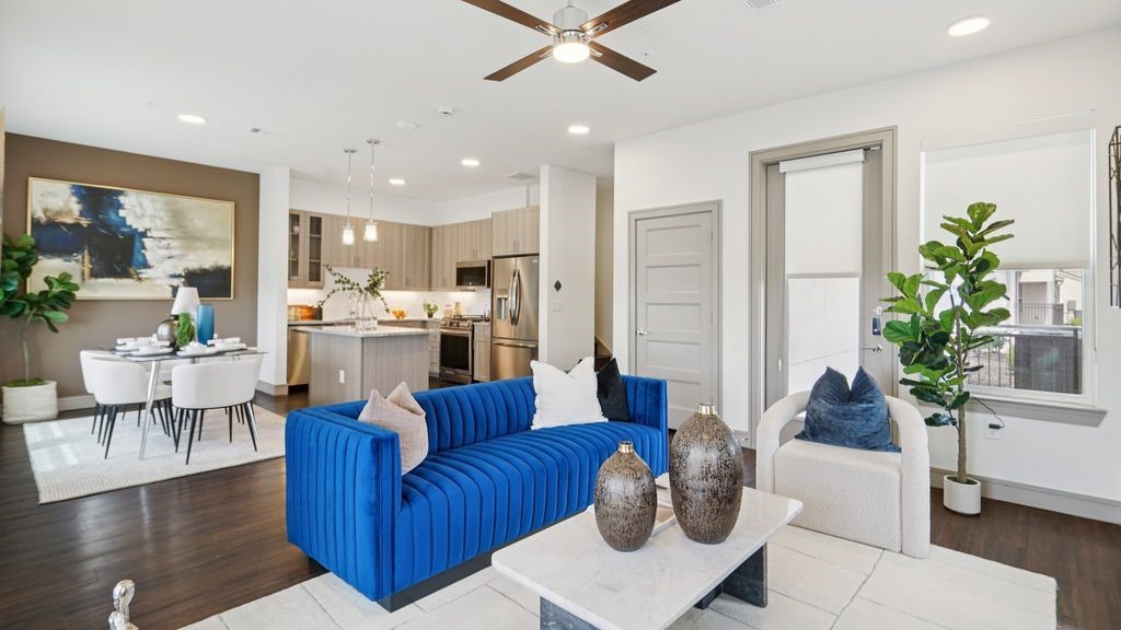 11233 American Elm Way 16101