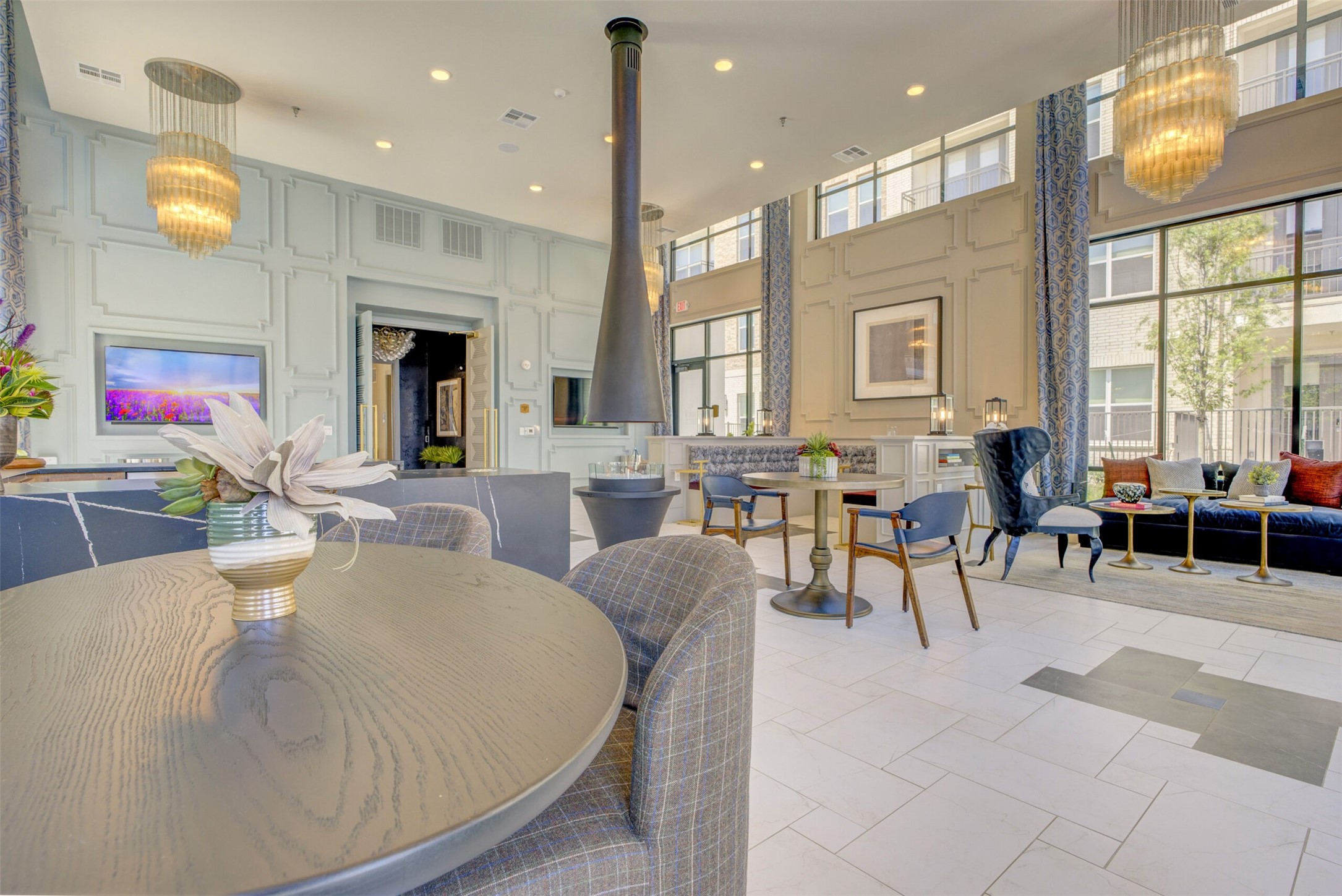 11233 American Elm Way 16101