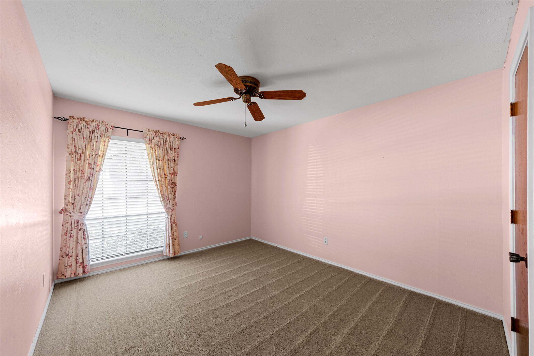 1708 Knob Hill Drive