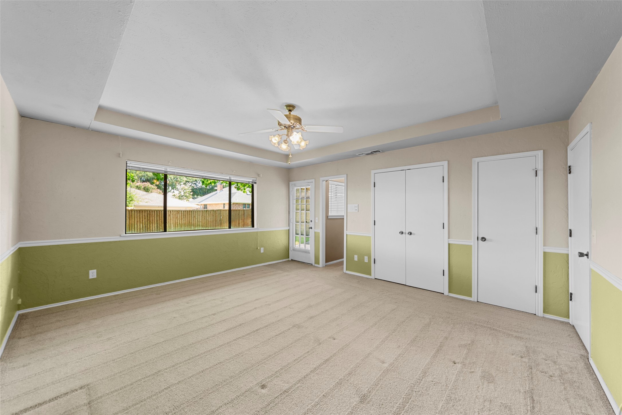 1708 Knob Hill Drive