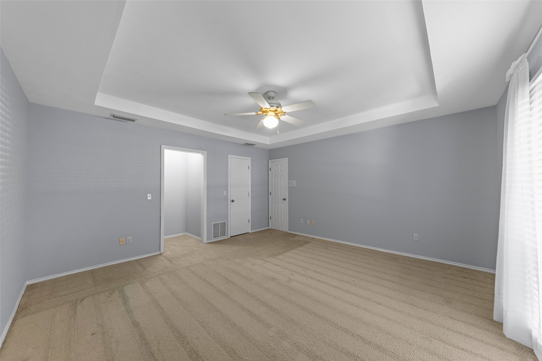 1708 Knob Hill Drive