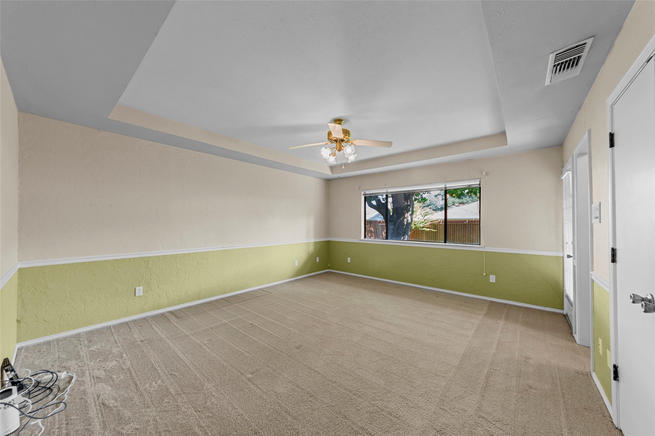 1708 Knob Hill Drive