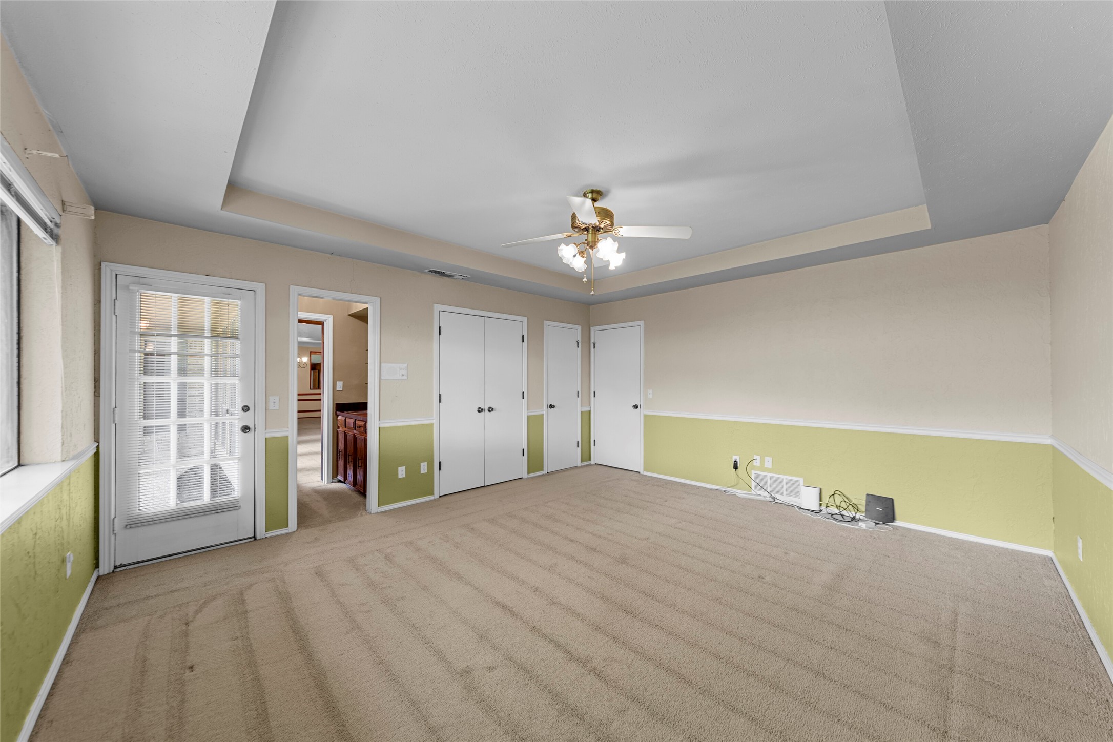 1708 Knob Hill Drive