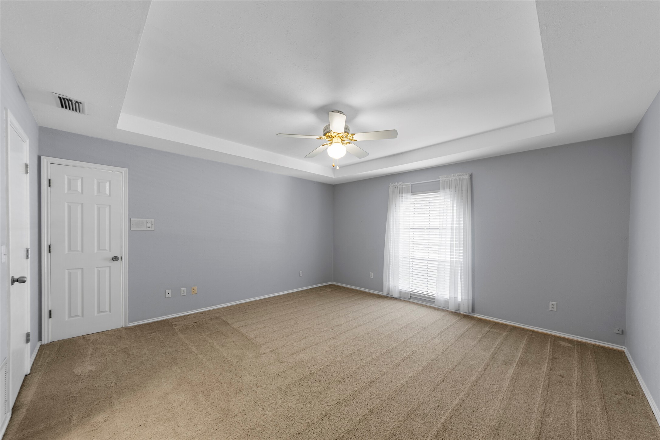 1708 Knob Hill Drive