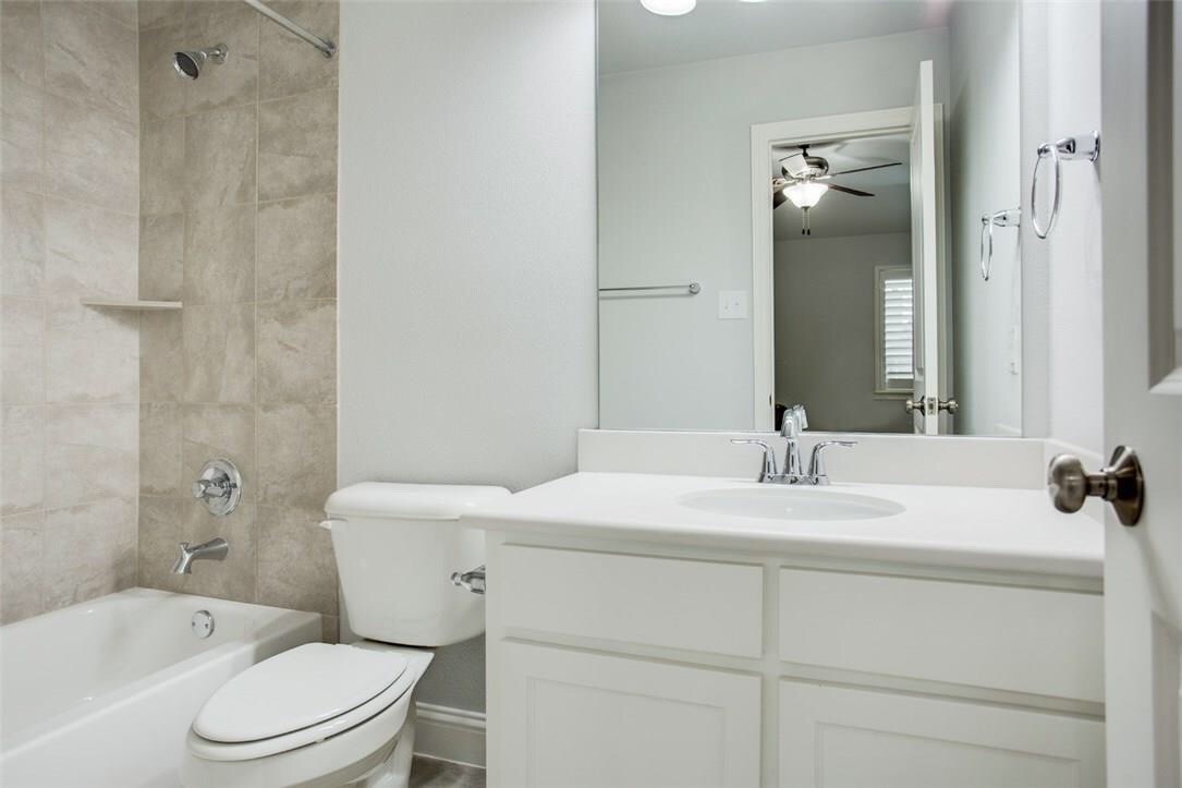 2221 Longwood Drive