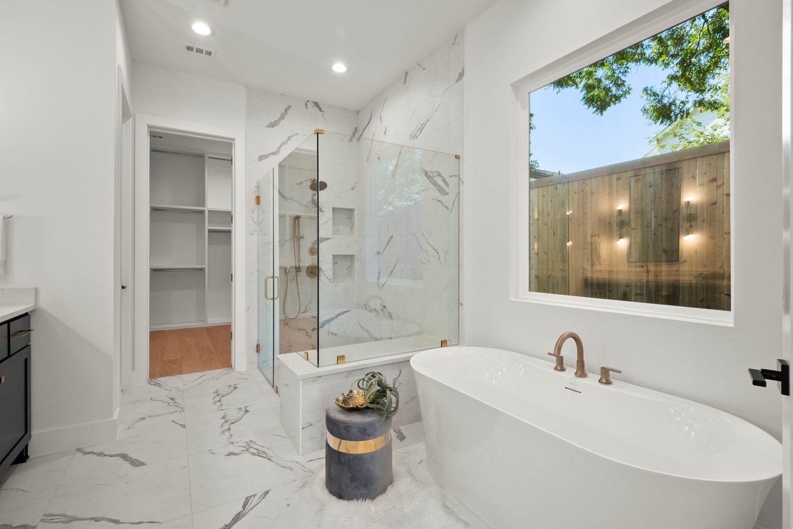 10321 Lanshire Drive