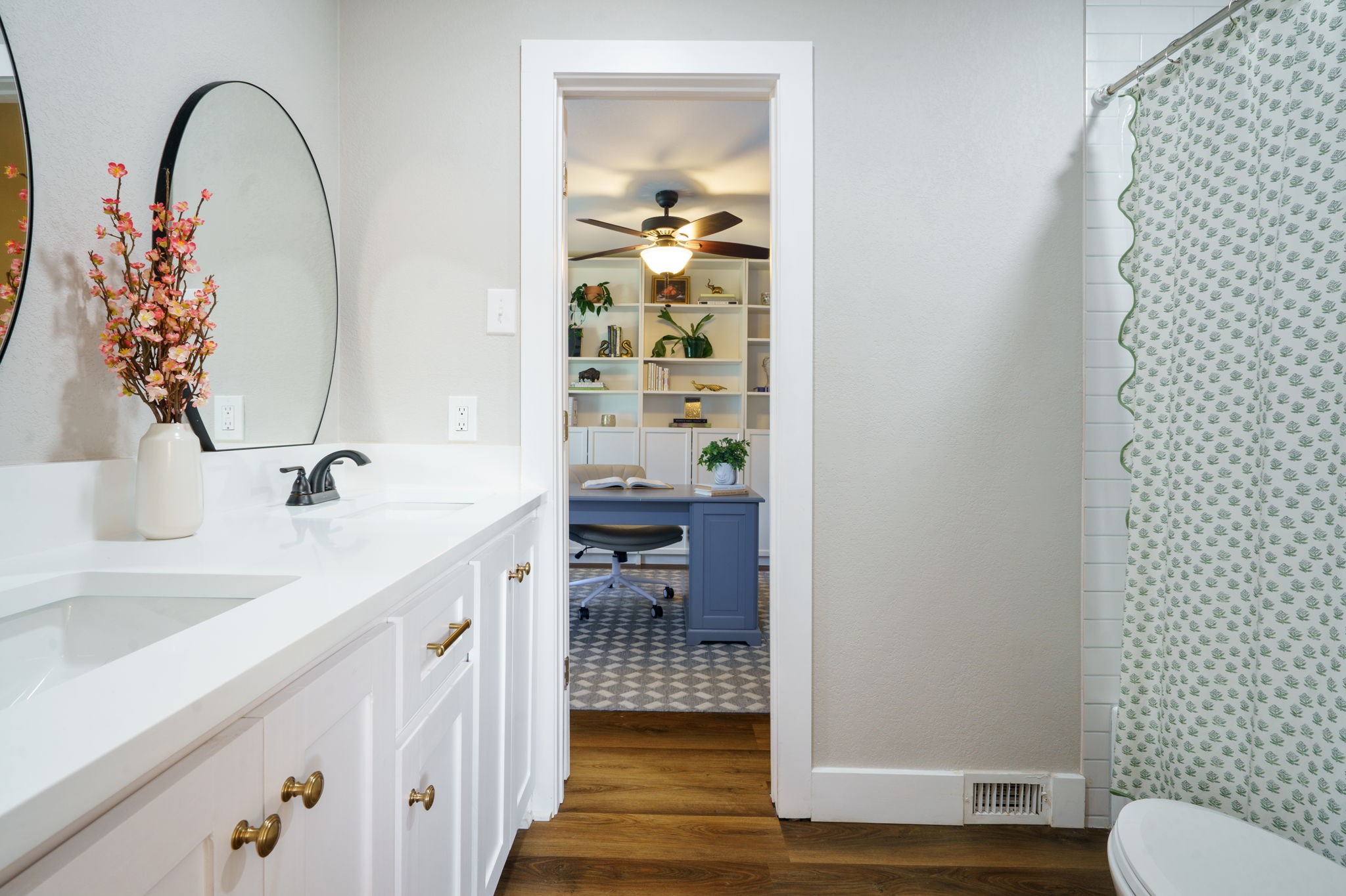 8318 Londonderry Lane