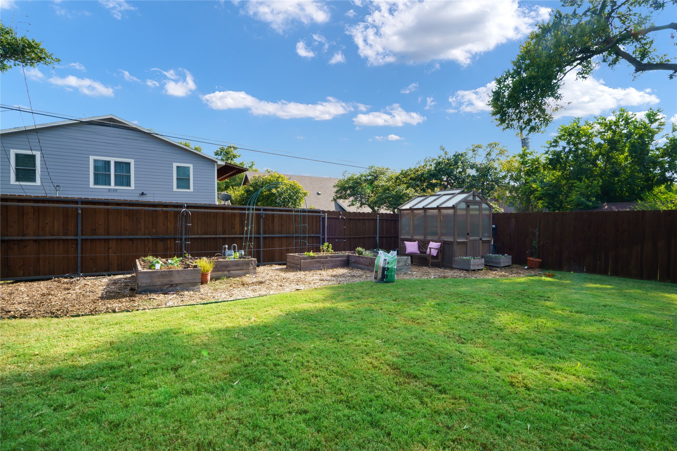 8318 Londonderry Lane