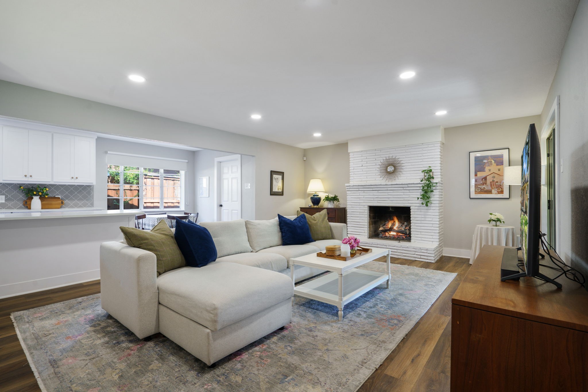 8318 Londonderry Lane