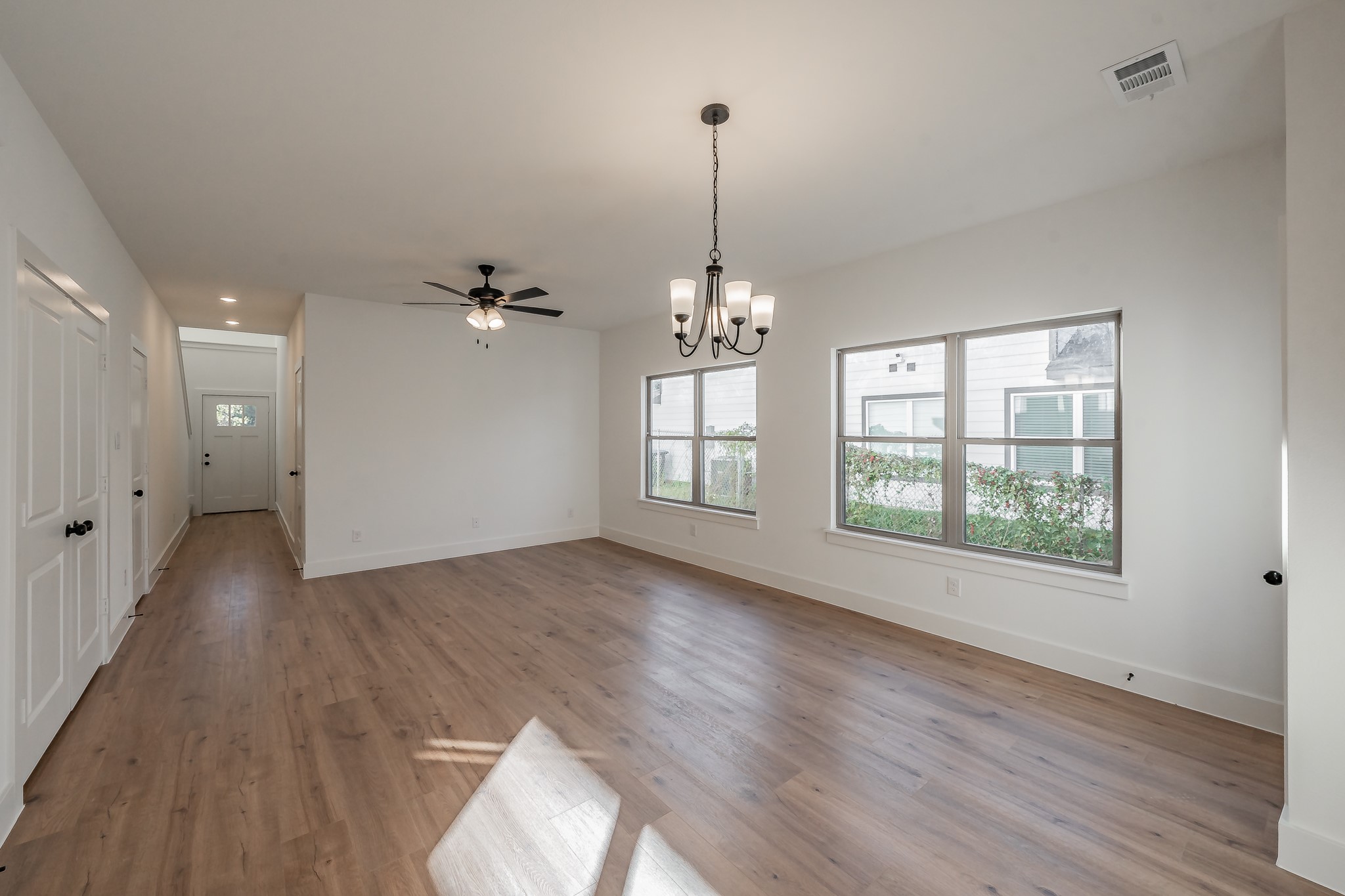 1224 Elva Warren Street