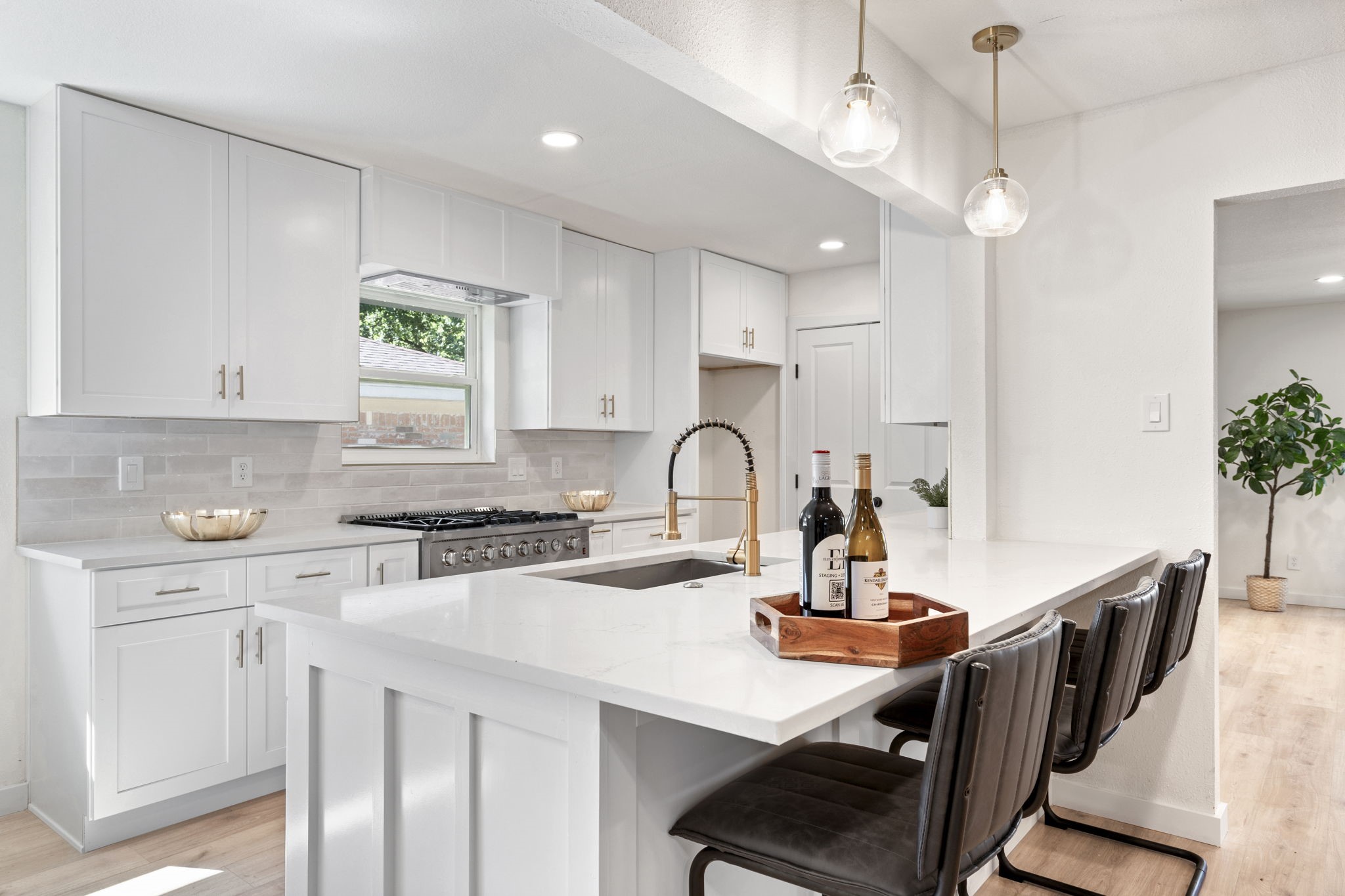 5118 Breakwood Drive