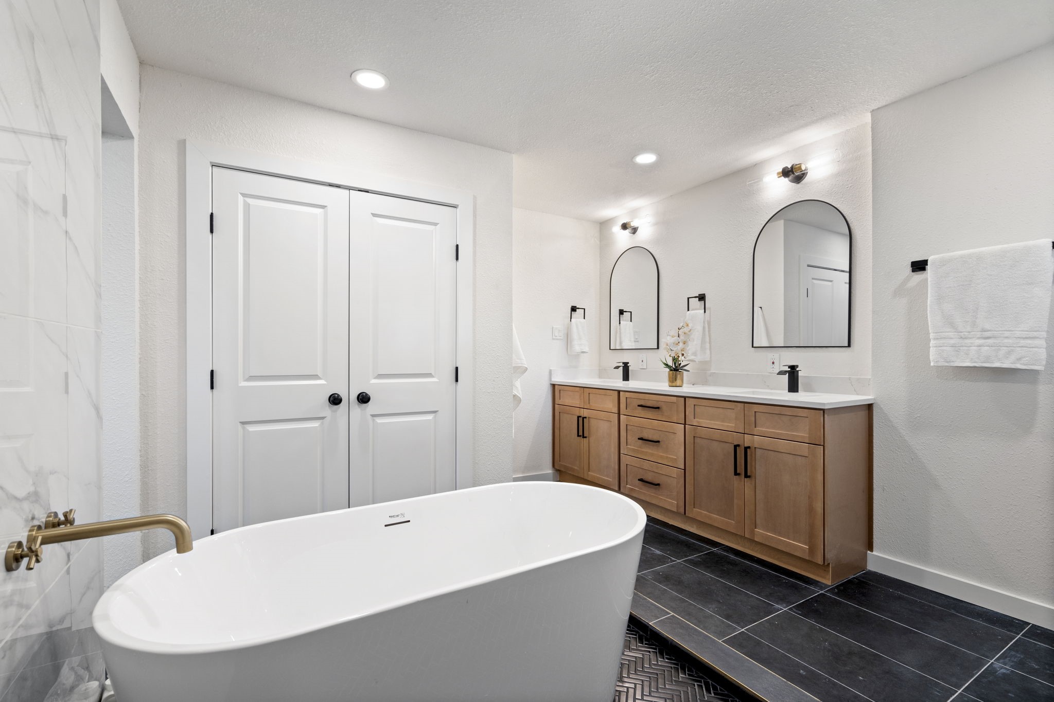 5118 Breakwood Drive