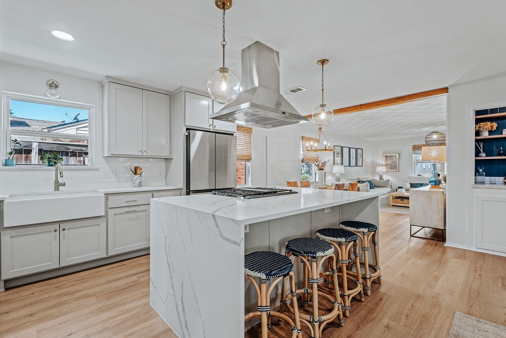 10642 Mapleridge Drive