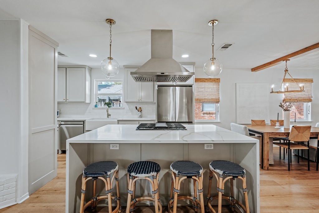 10642 Mapleridge Drive