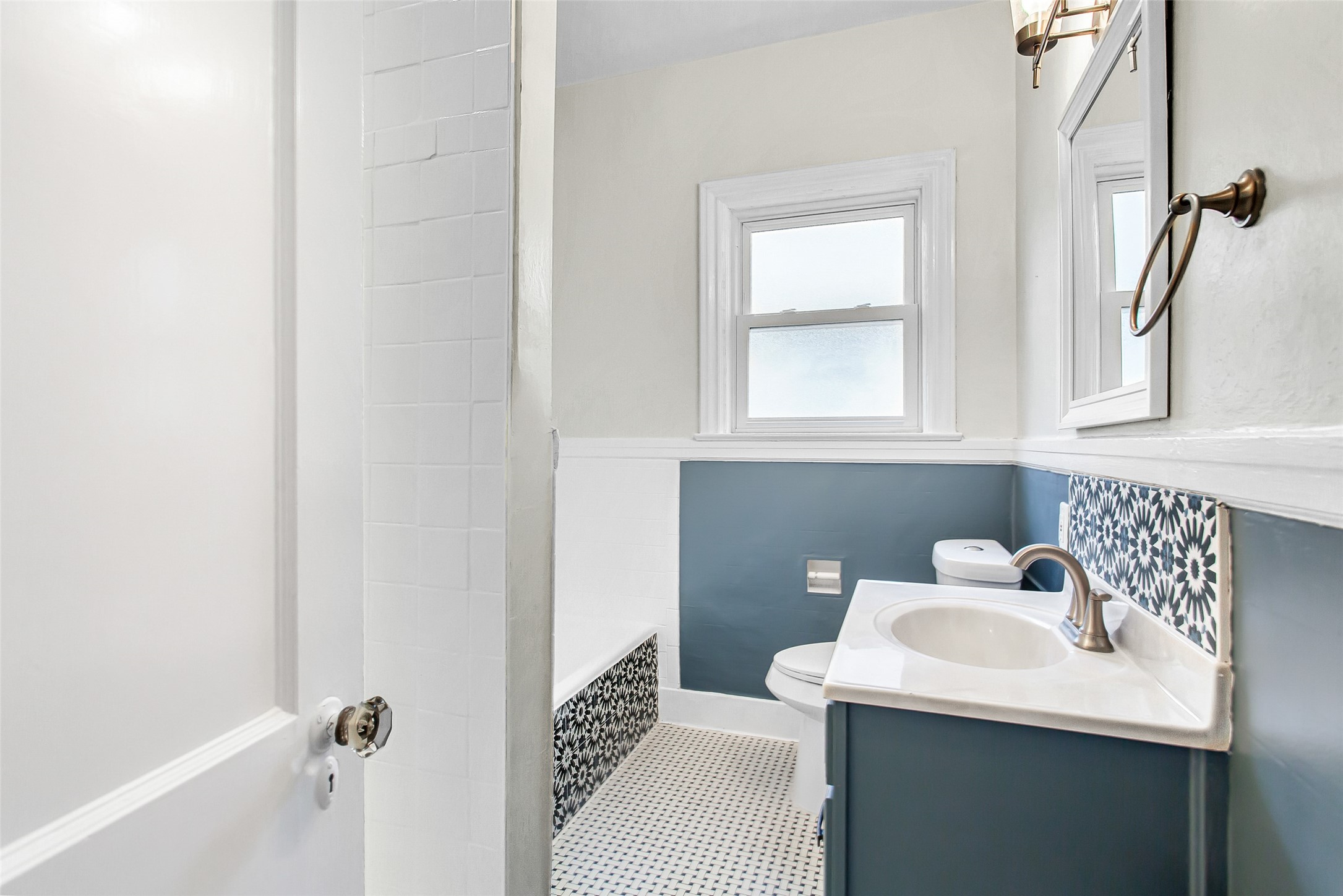 4204 Prescott Avenue 2