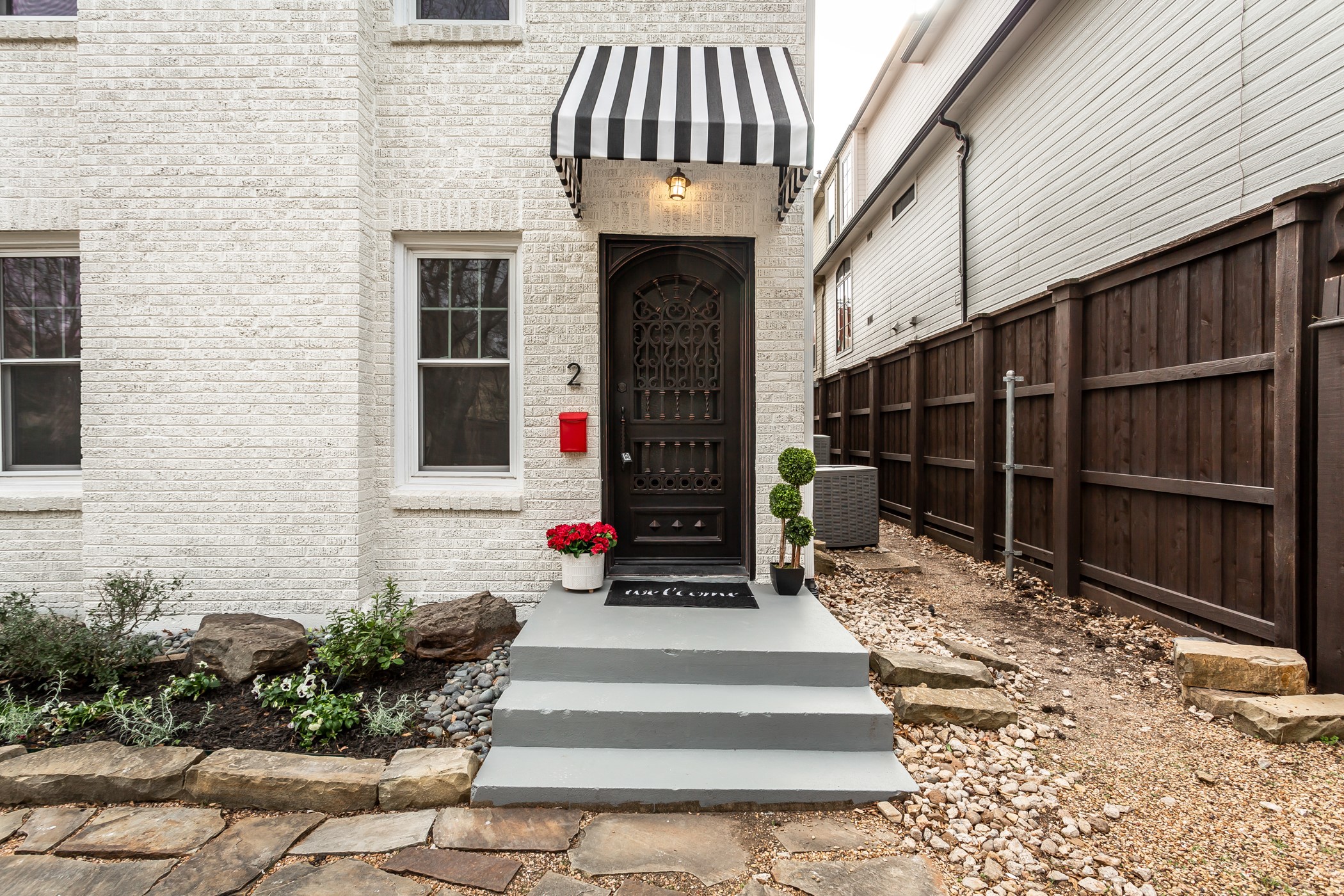 4204 Prescott Avenue 2