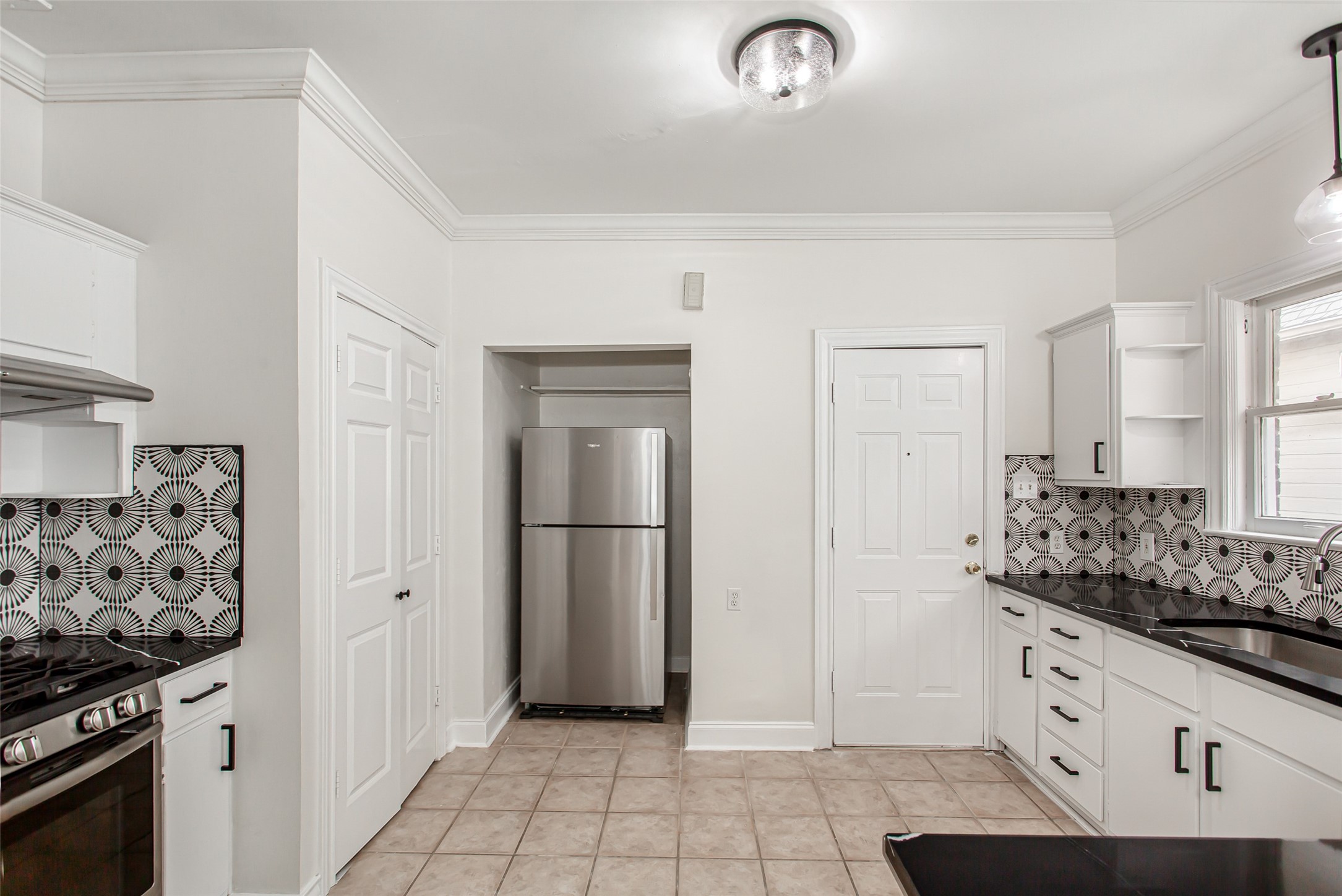 4204 Prescott Avenue 2