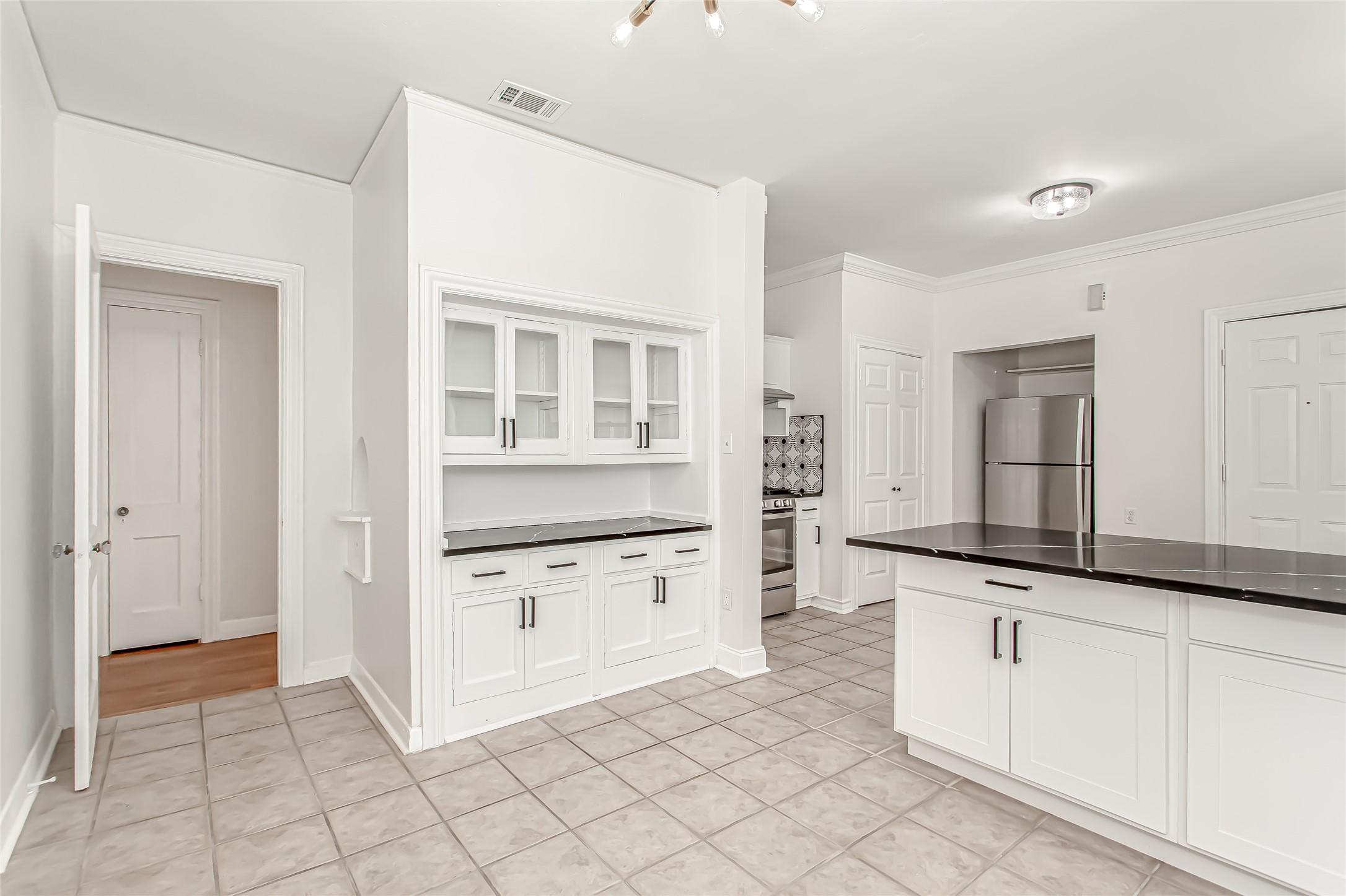 4204 Prescott Avenue 2